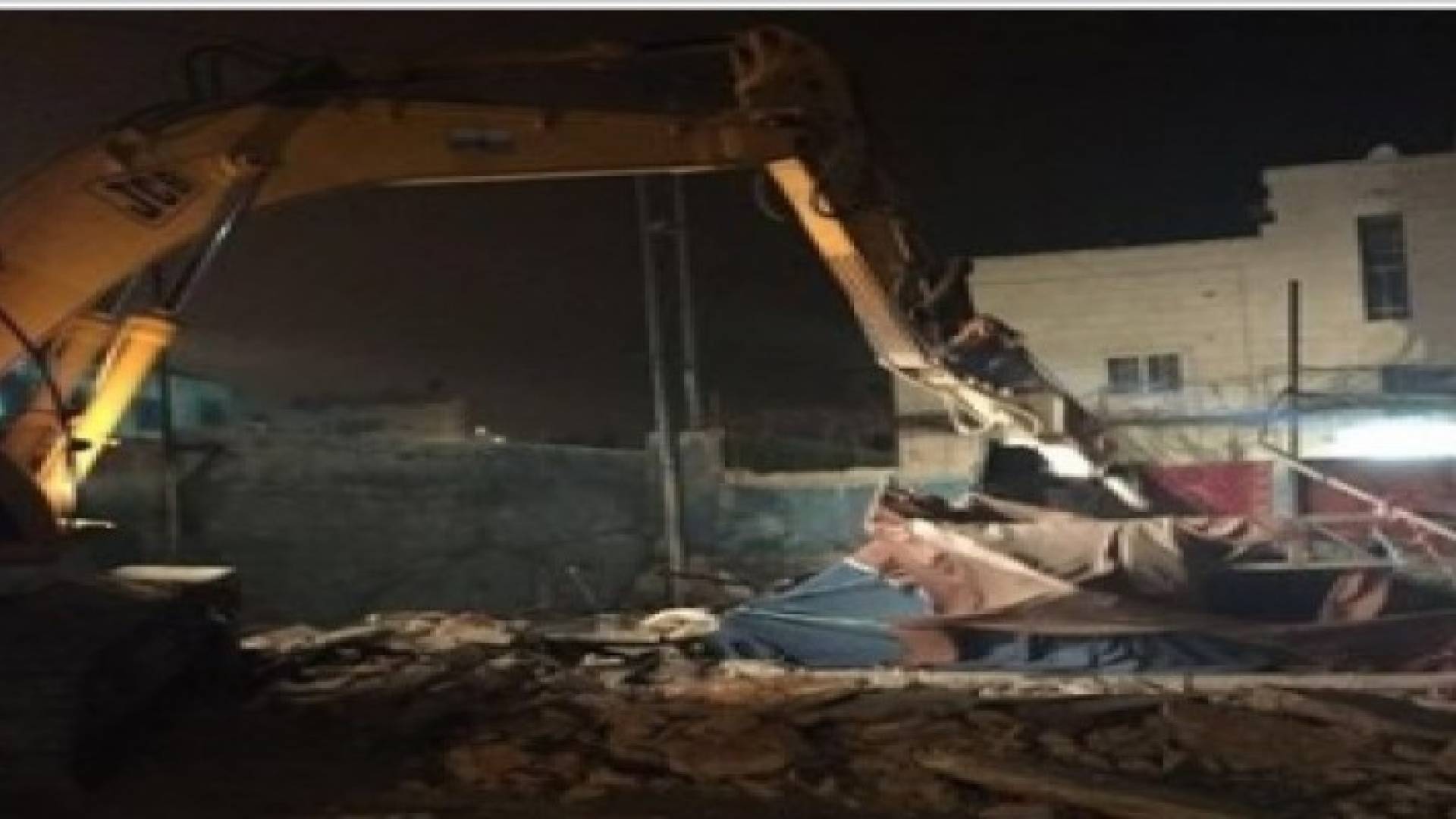 الاحتلال يهدم أجزاء من منزل الشهيد السكافي