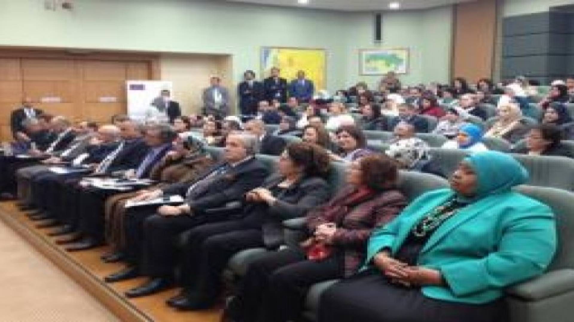 في يوم المرأة العالمي: الطراونة يدعو لتحجيم النظرة الذكورية