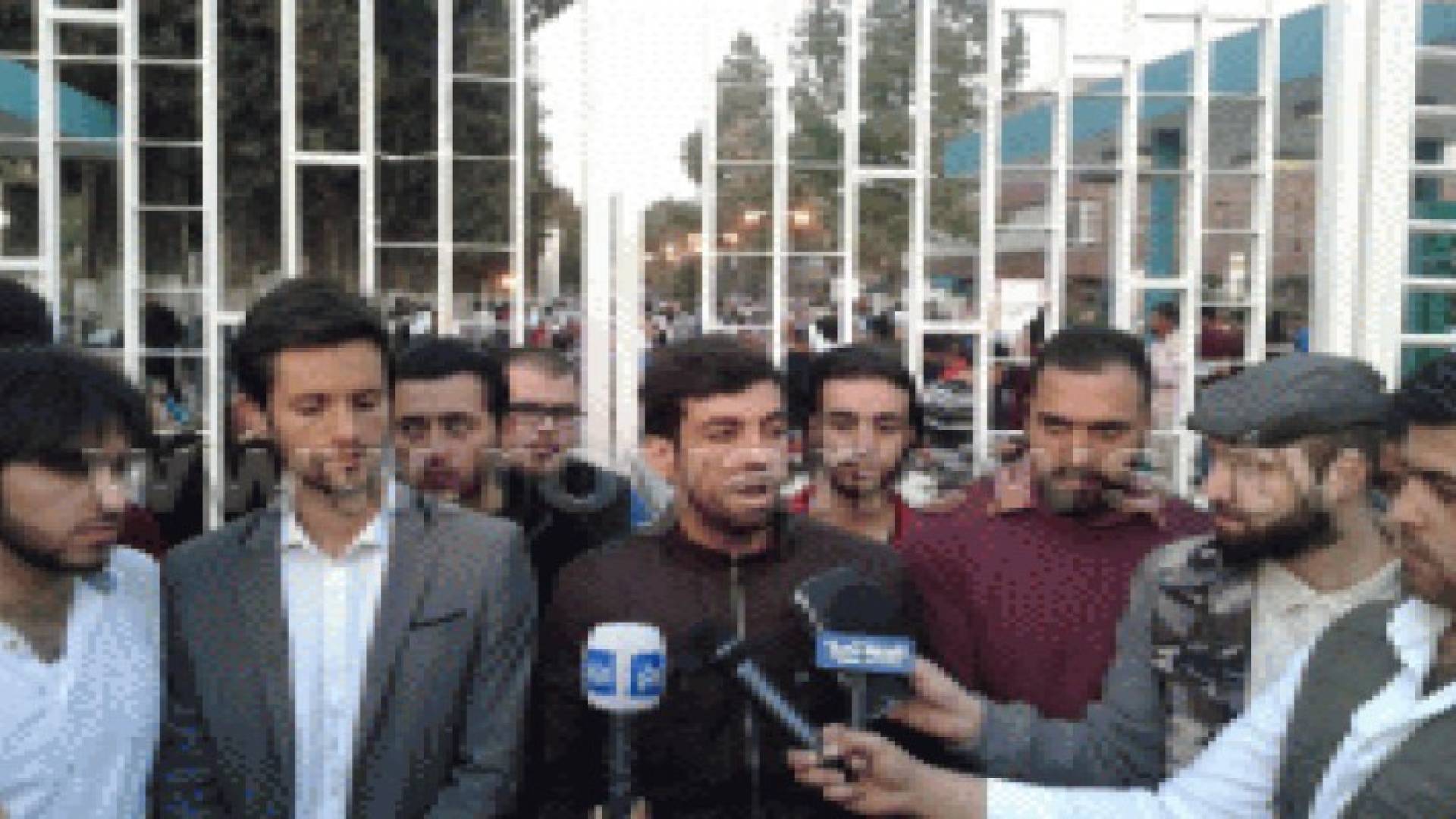 معتصمو الأردنية ينفون وجود أجندة خارجية .. فيديو وصور