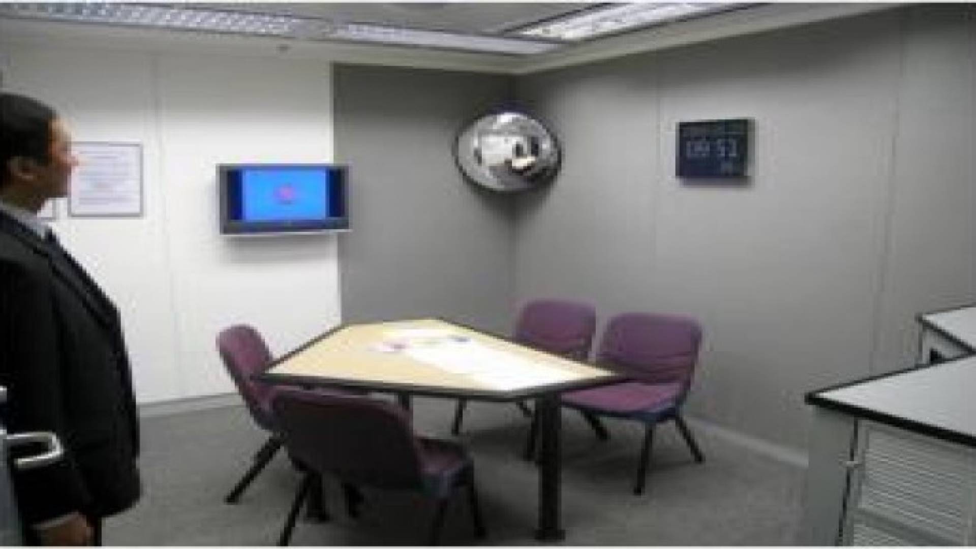 10 أشياء يجب ألا تفعلها خلال المقابلة الشخصية