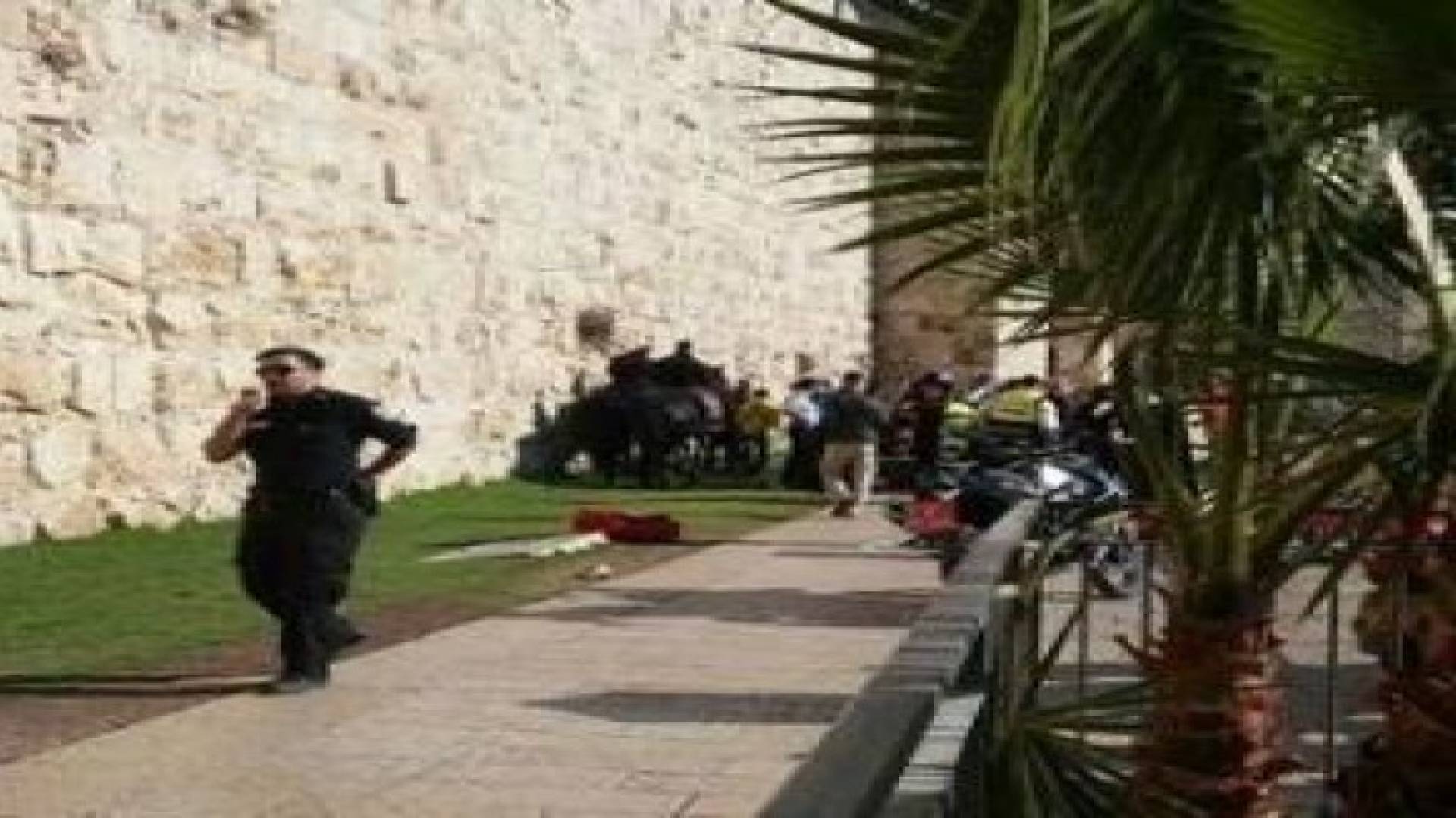 اصابة مستوطن في عملية طعن بالقدس المحتلة