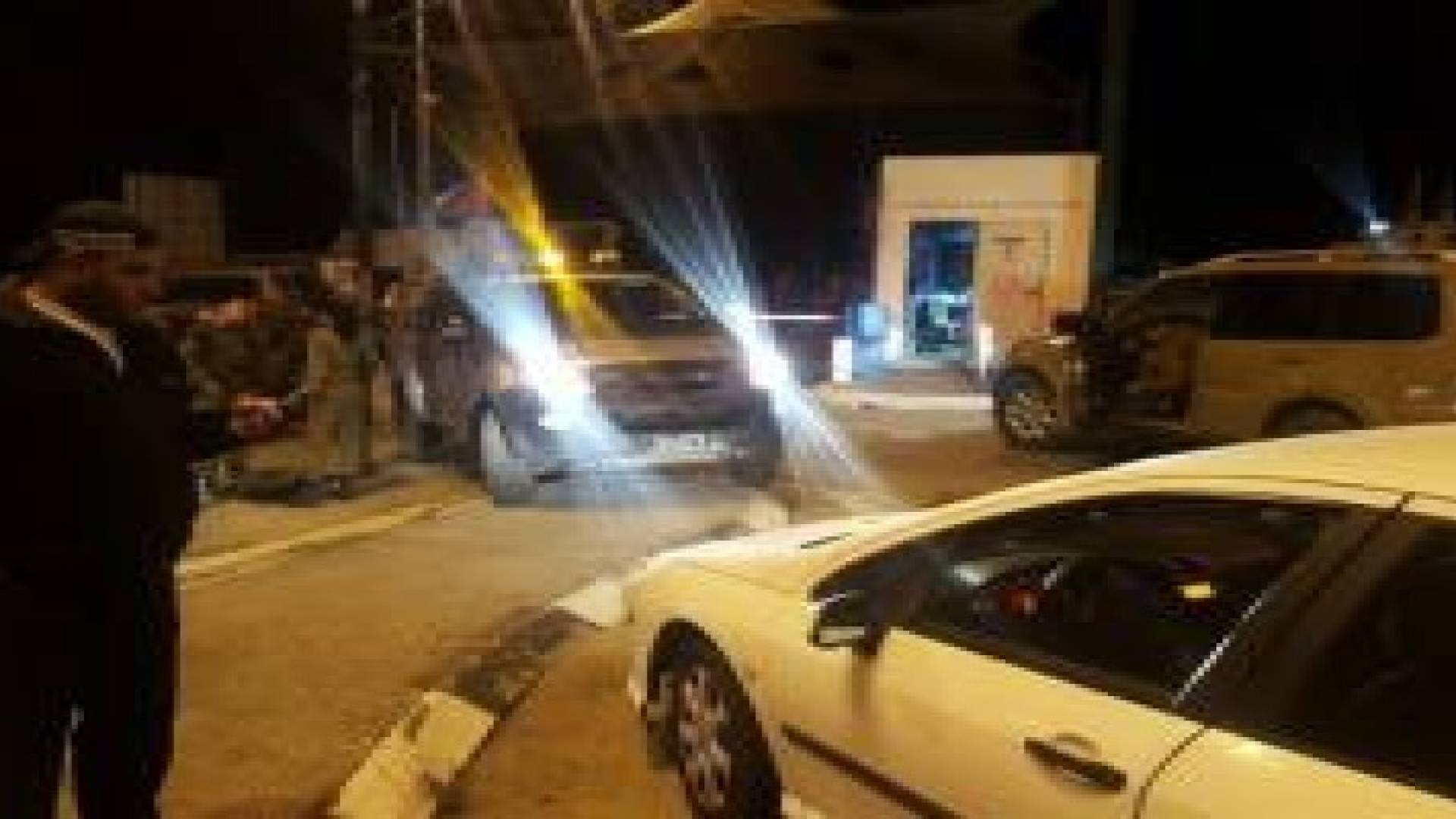 إصابة جنديين بعملية إطلاق نار غربي رام الله.. وسقوط صاروخ في محيط غزة