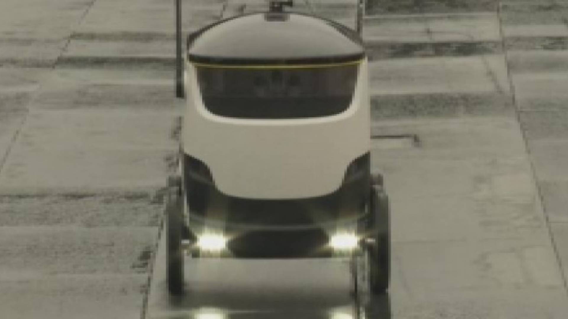 روبوت يوصل الطلبات للمنازل عبر تطبيق هاتفي