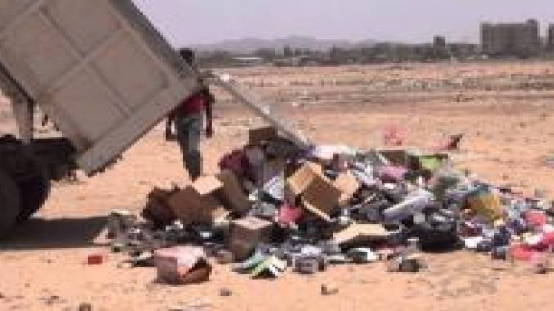 اتلاف 1.2 طن مواد غذائية في الزرقاء