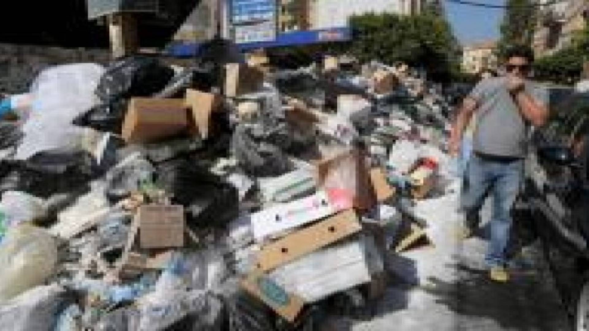 لبنان: ناشطون يغلقون الطرقات بالعاصمة رفضا لقرار حكومي بشان النفايات