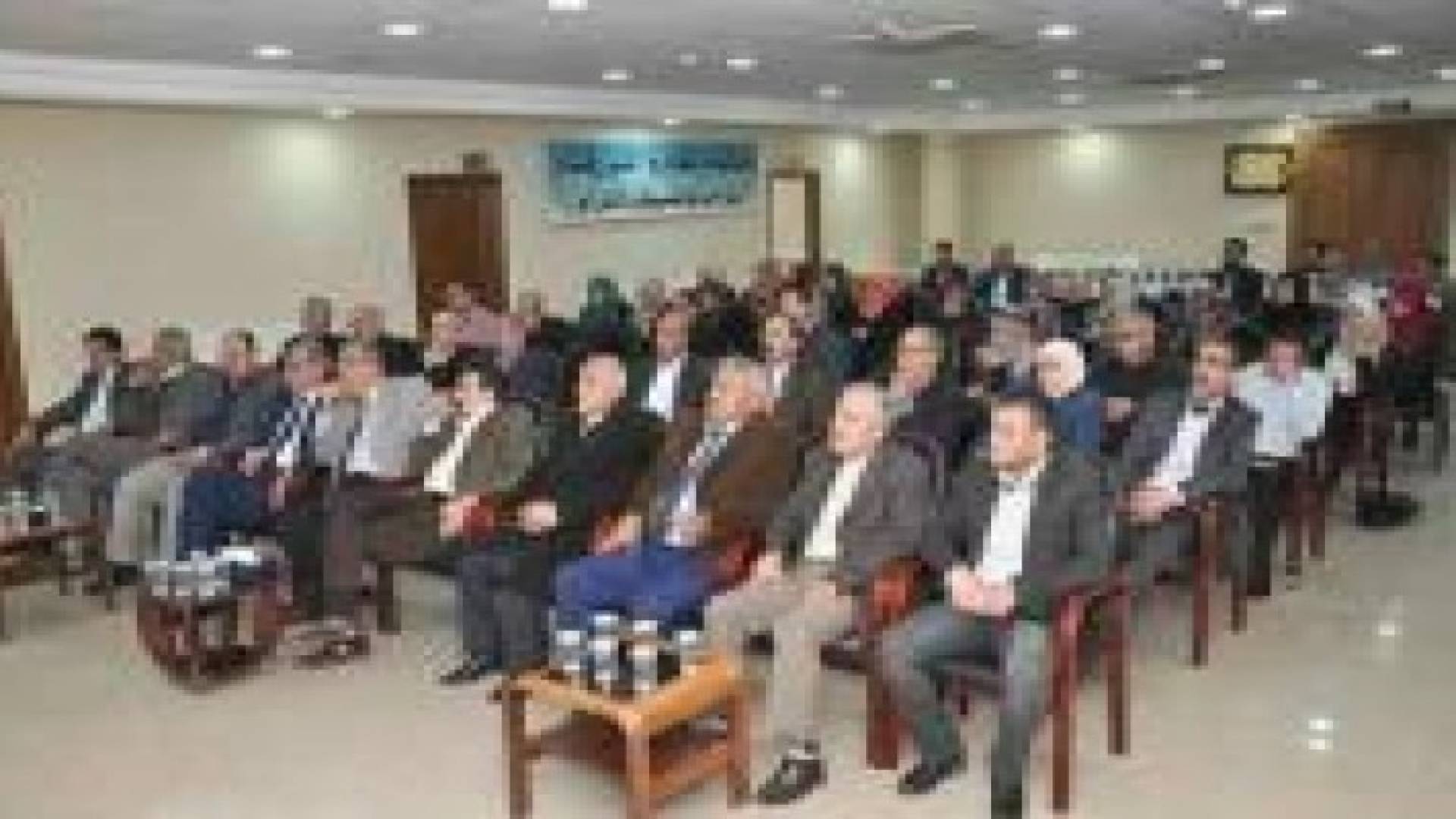 كتلة المبادرة النيابية تلتقي فعاليات شعبية وشبابية في الزرقاء