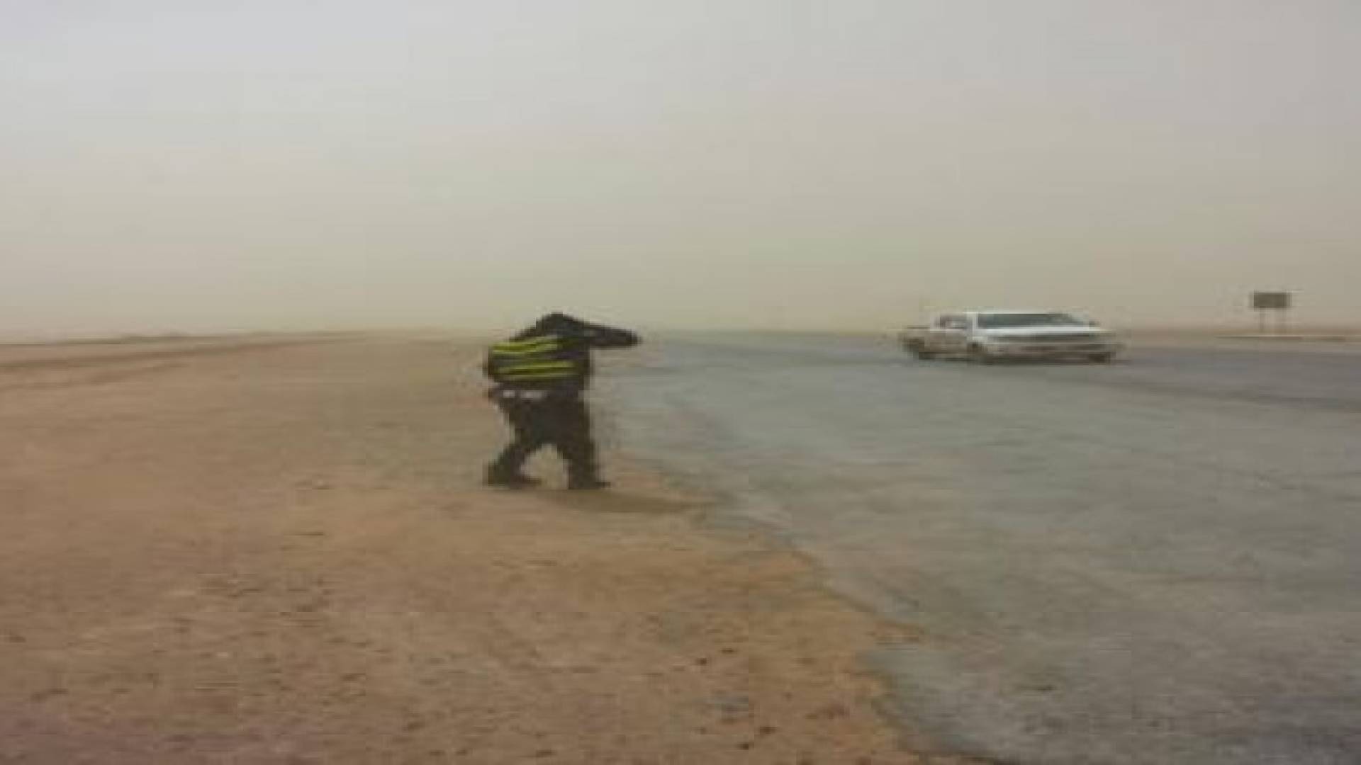الامن العام : يحذر من الحالة الجوية و طريق الزميلة - القطرانة مغلق  ..صور
