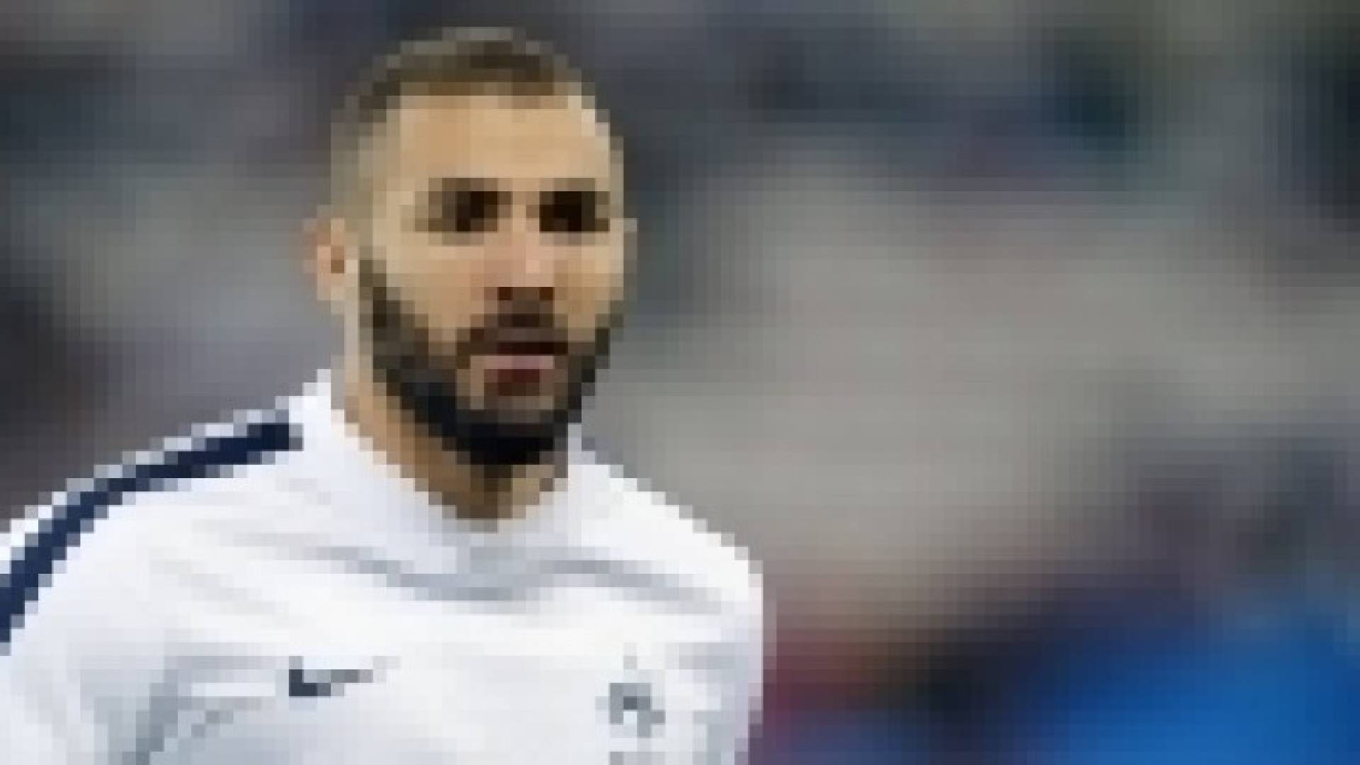 بنزيما يرد على رئيس الوزراء الفرنسي