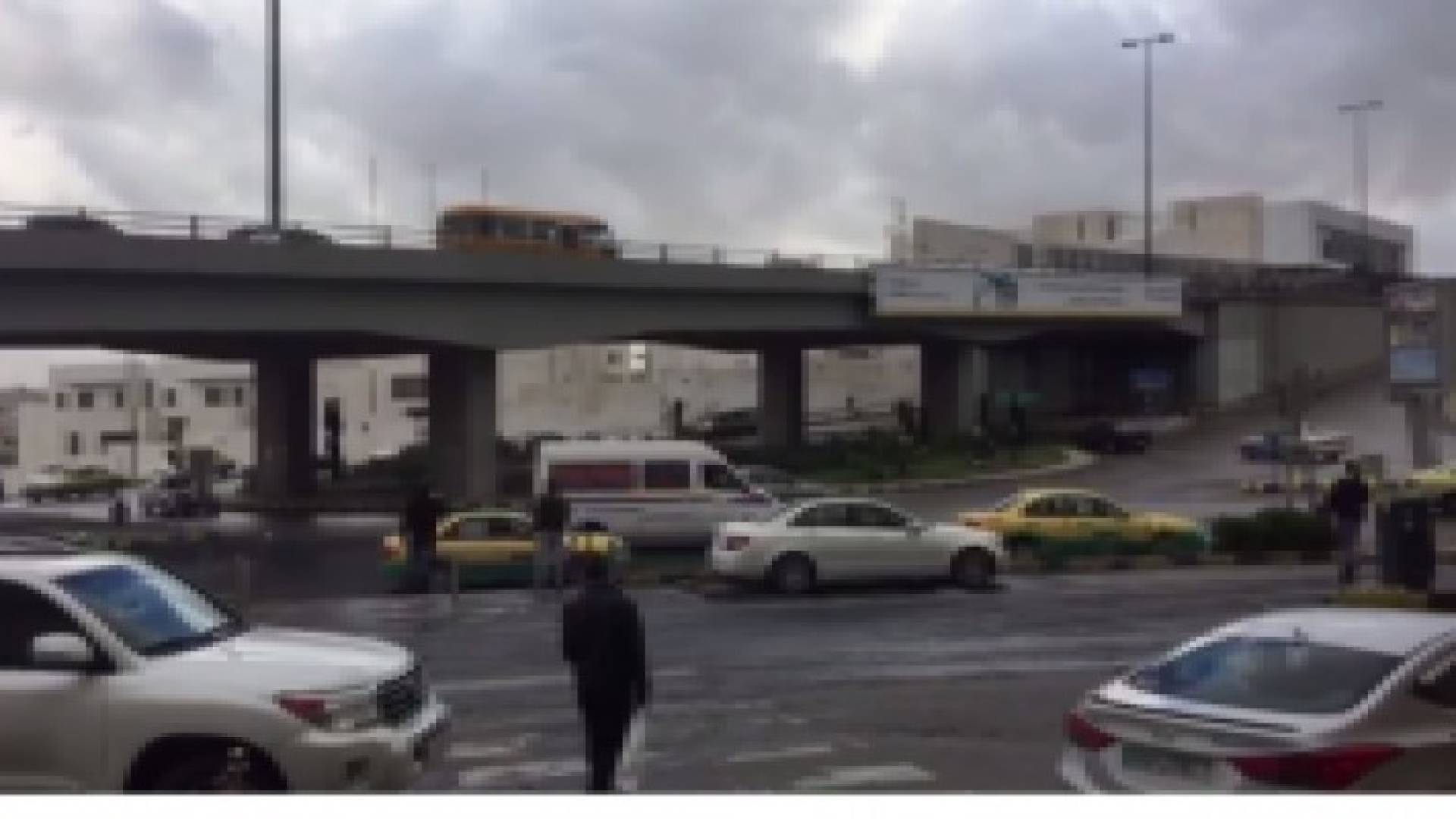 لا اصابات في حريق بمول بعبدون .. تفاصيل وفيديو