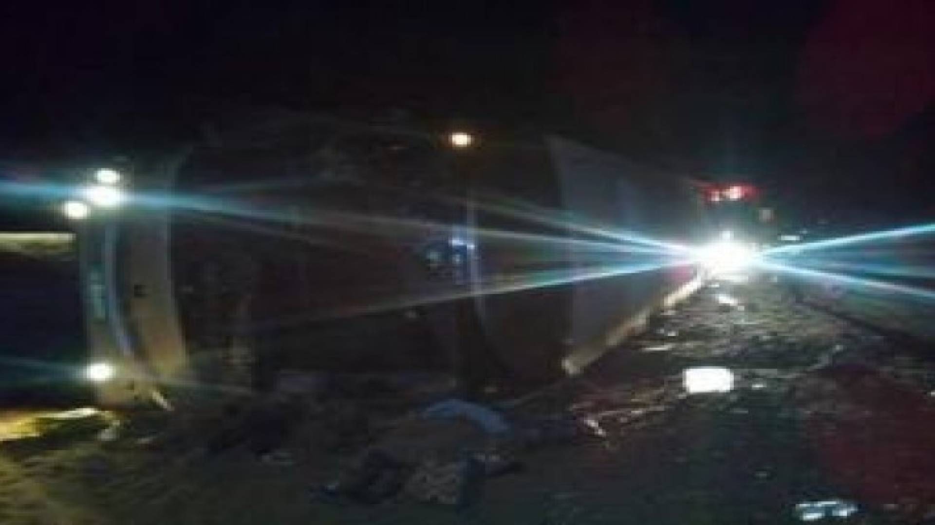 فلسطين :الحداد يوم واحد وتنكيس الأعلام على ارواح ضحايا حادث حافلة المعتمرين