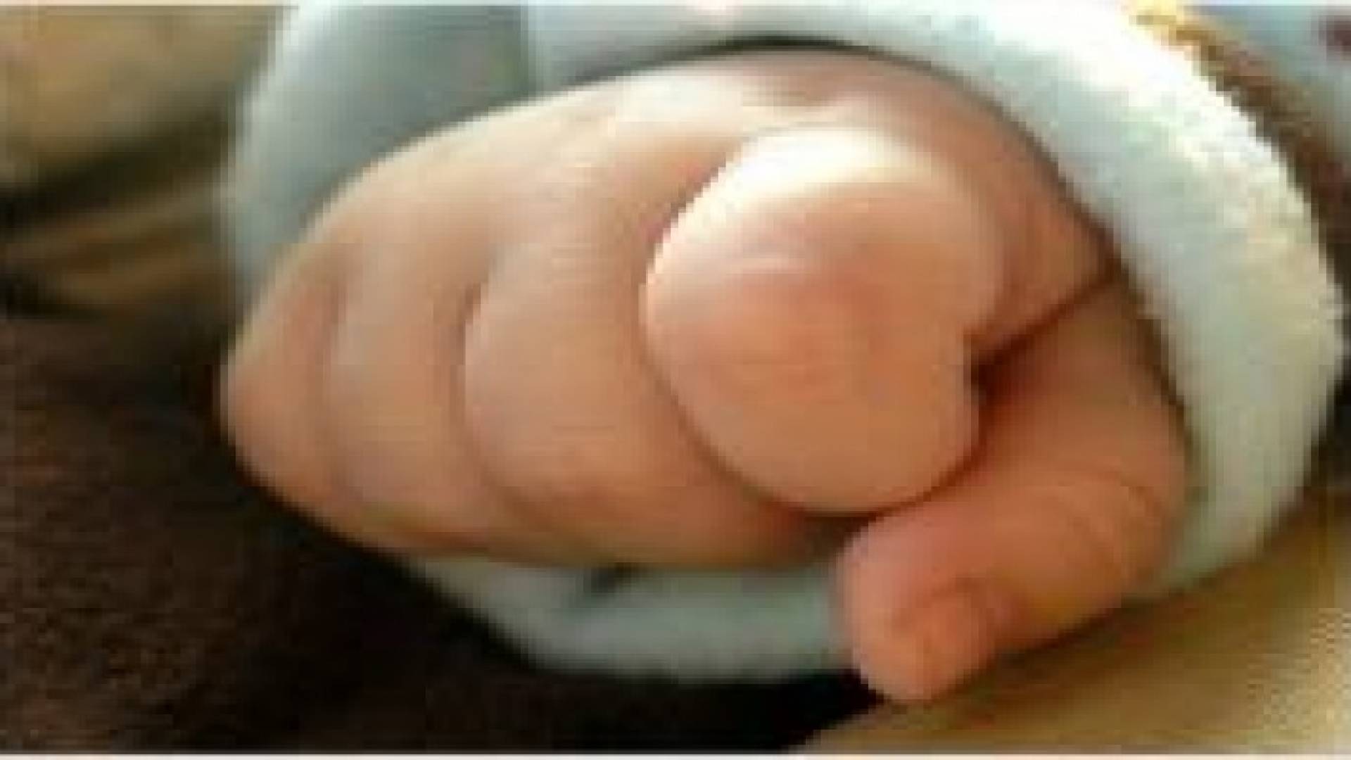 عمان: العثور على رضيع بمنطقة المهاجرين