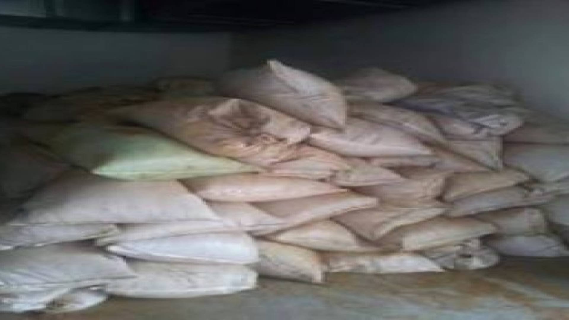 ضبط كميات كبيرة من الدخان السائب في " مكب " مادبا كانت في طريقها للبيع في الاسواق