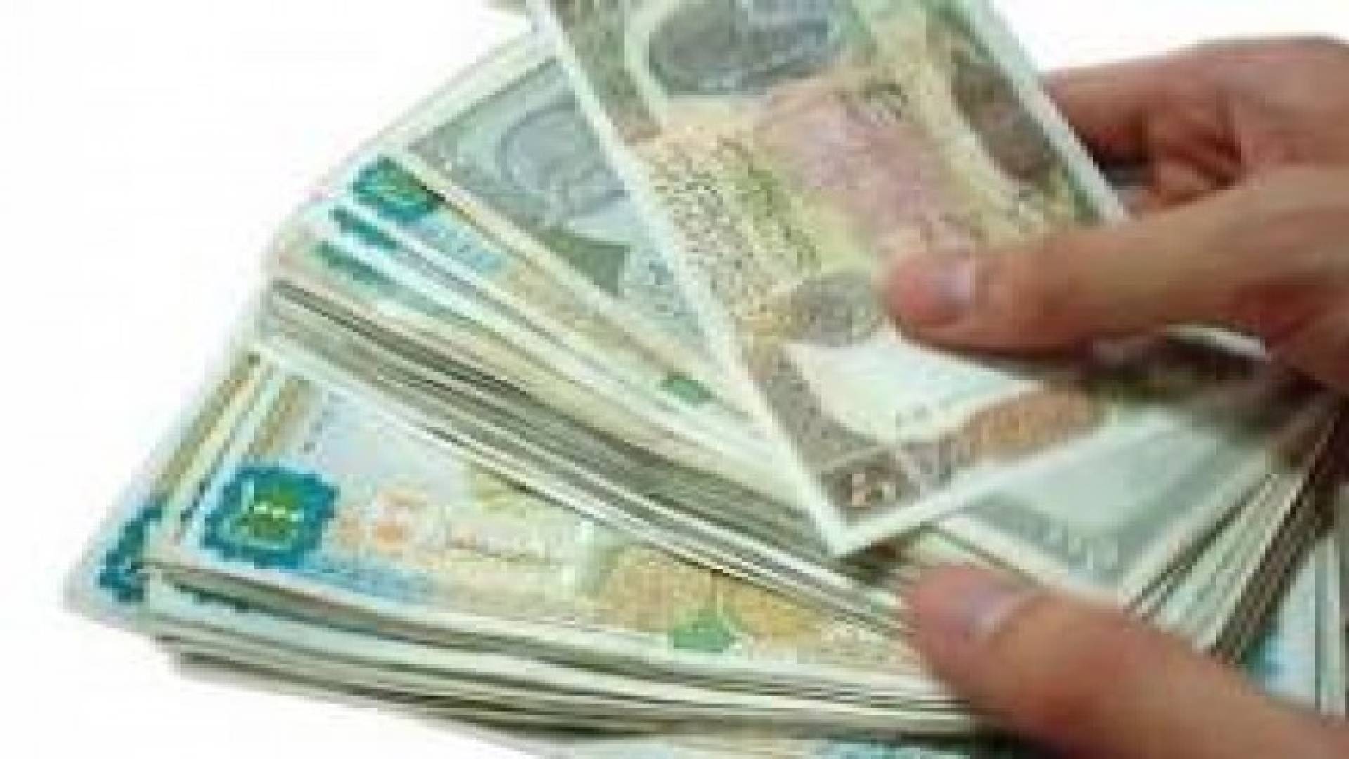 الليرة السورية تهبط متأثرة بالانسحاب الروسي