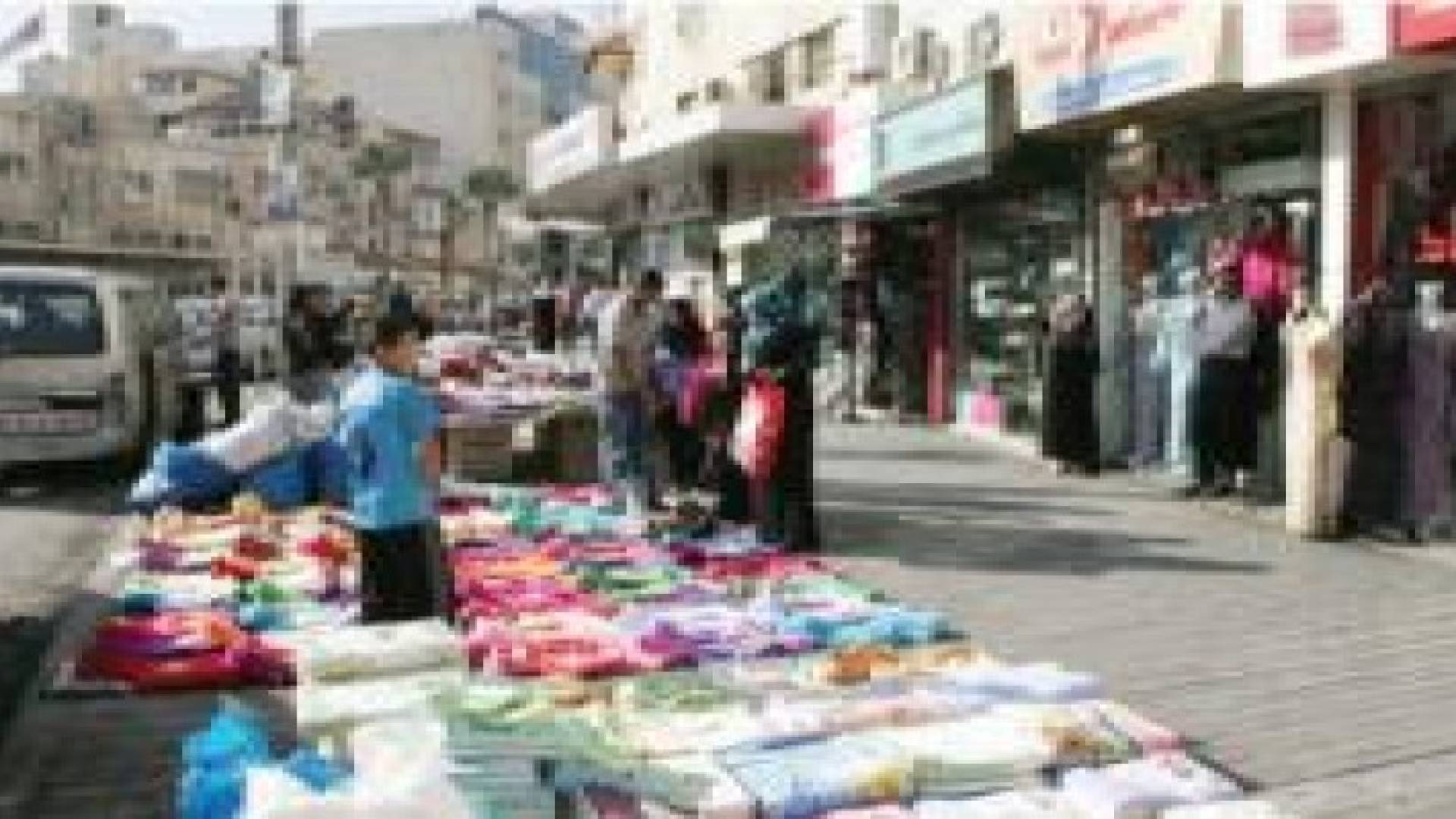 الامانة تواصل حملات ضبط البيع العشوائي وسط البلد