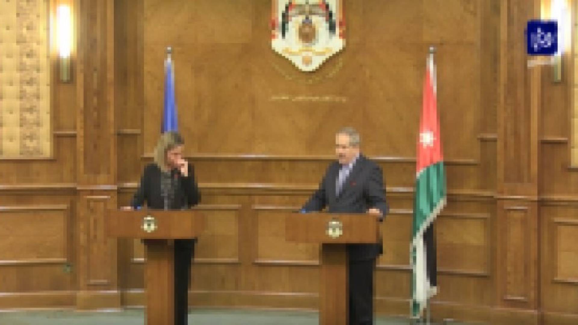 بالفيديو: مسؤولة العلاقات الخارجية الاوروبية تنهي مؤتمرها مع جودة بالبكاء