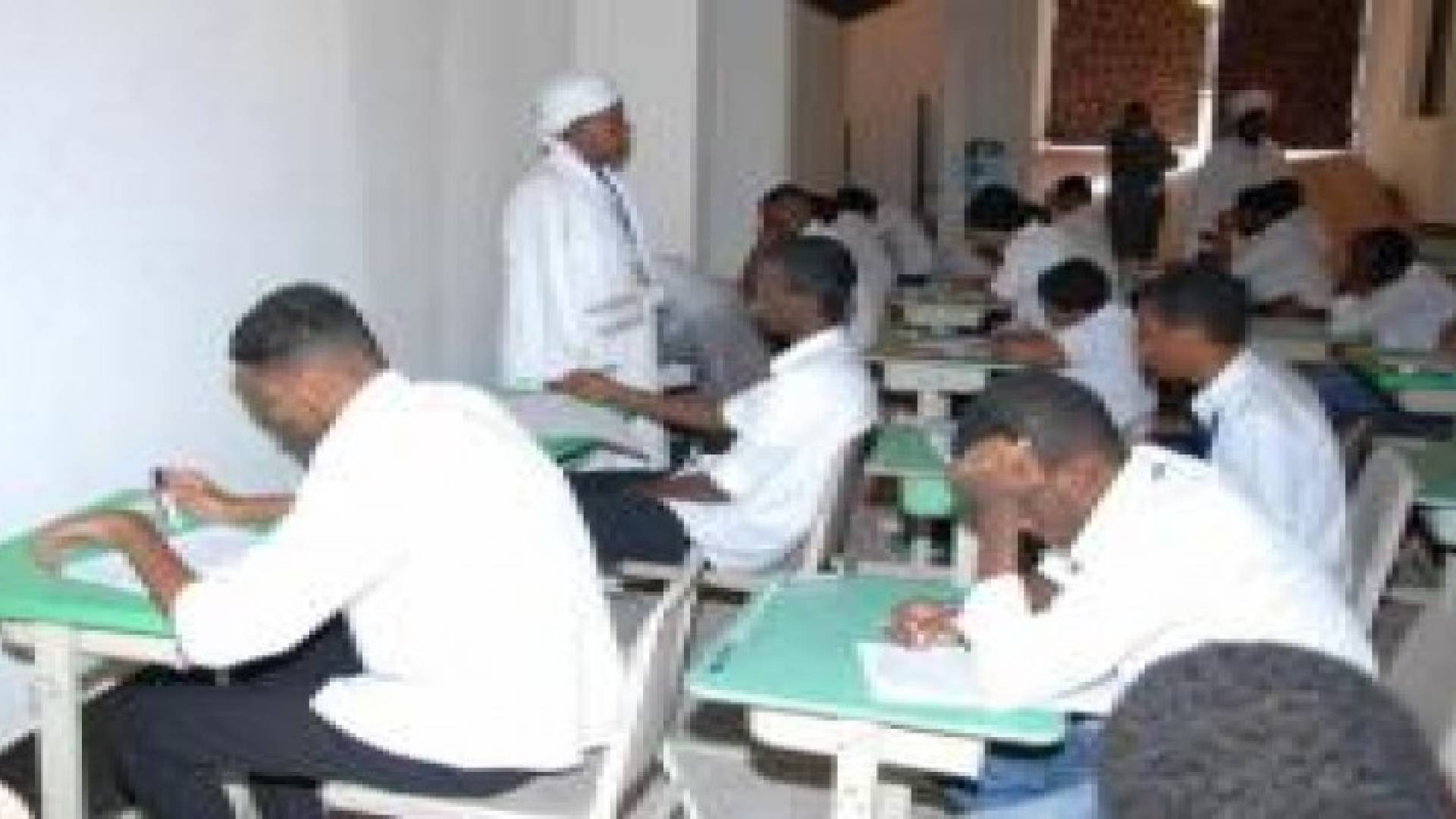 الخارجية تتابع طلبة الثانوية في السودان و " سماسرة " الأسئلة الأردنيين