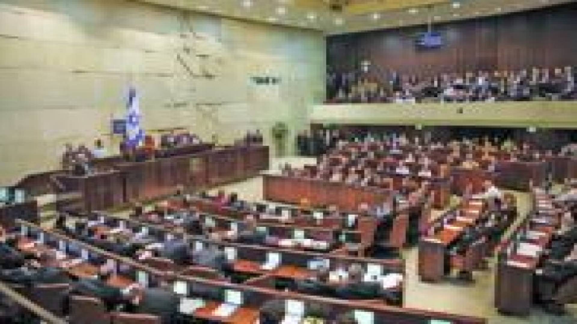 وزير "اسرائيلي" يشكك في امكانية ابعاد ذوي منفذي العمليات