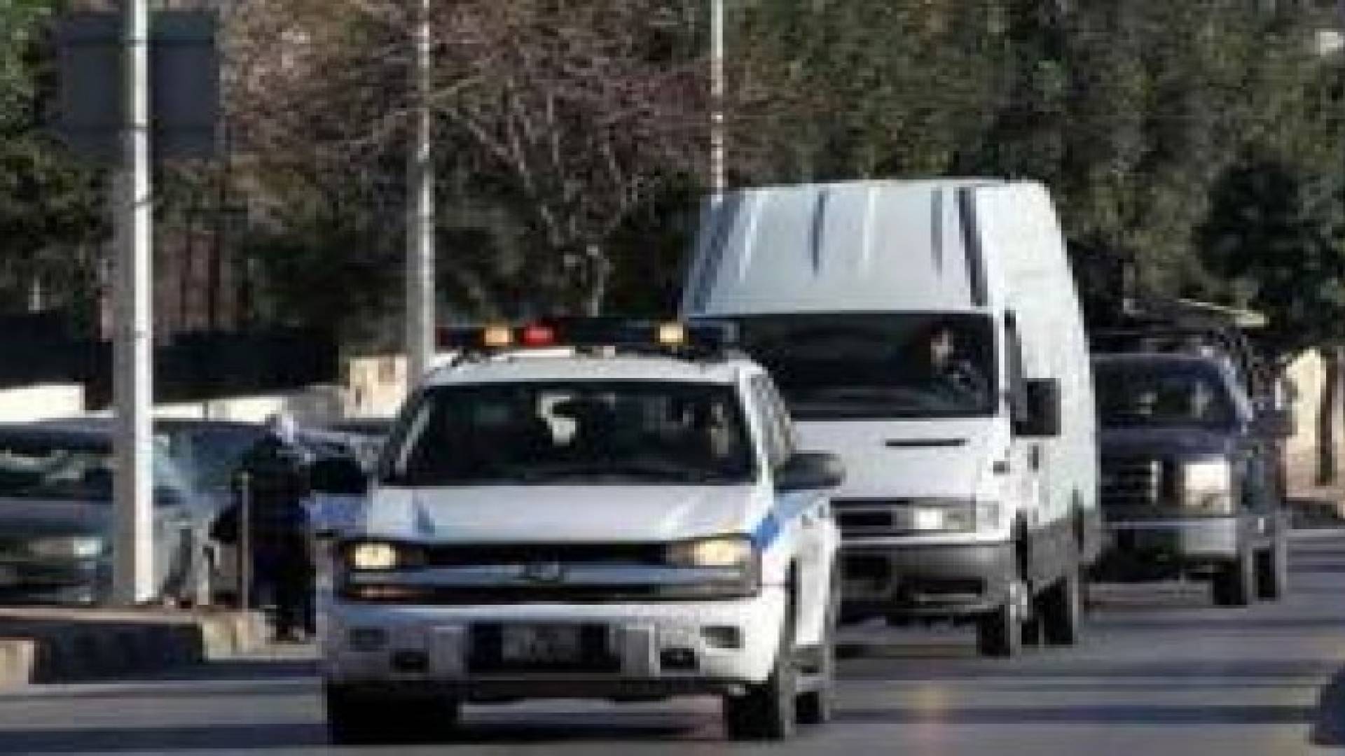 اصابة 3 نزلاء  في حادث تدهور مركبة حراسة ..تفاصيل