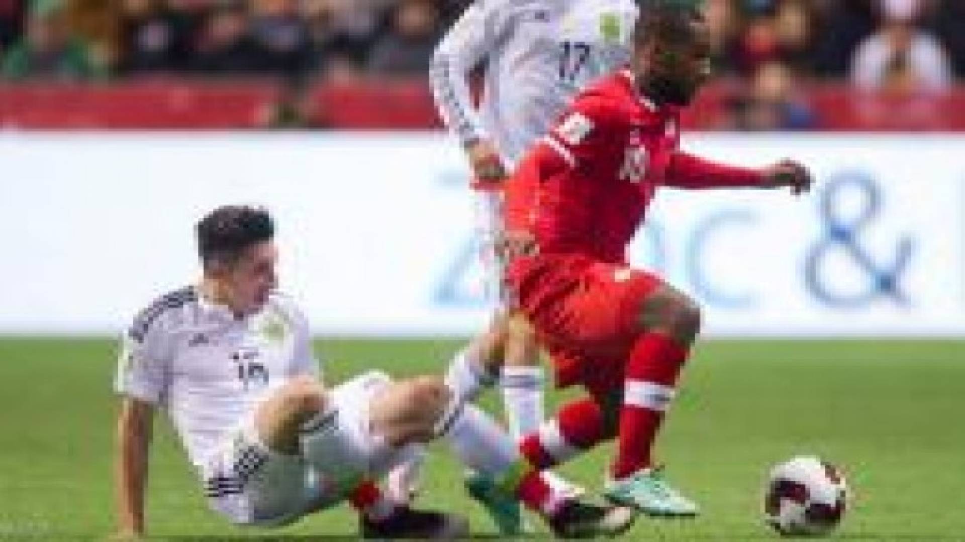 المكسيك تسحق كندا.. وتعادل كوستاريكا وجاميكا