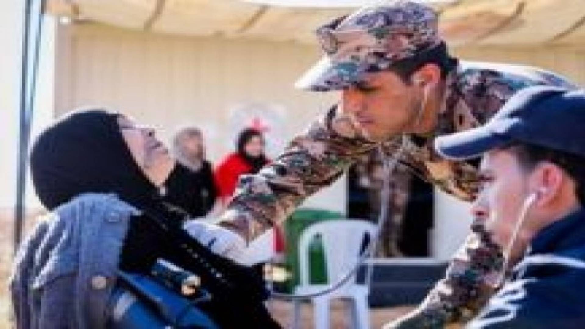 الحكومة تنتقد تقرير " العفو الدولية " حول علاج السوريين في الأردن