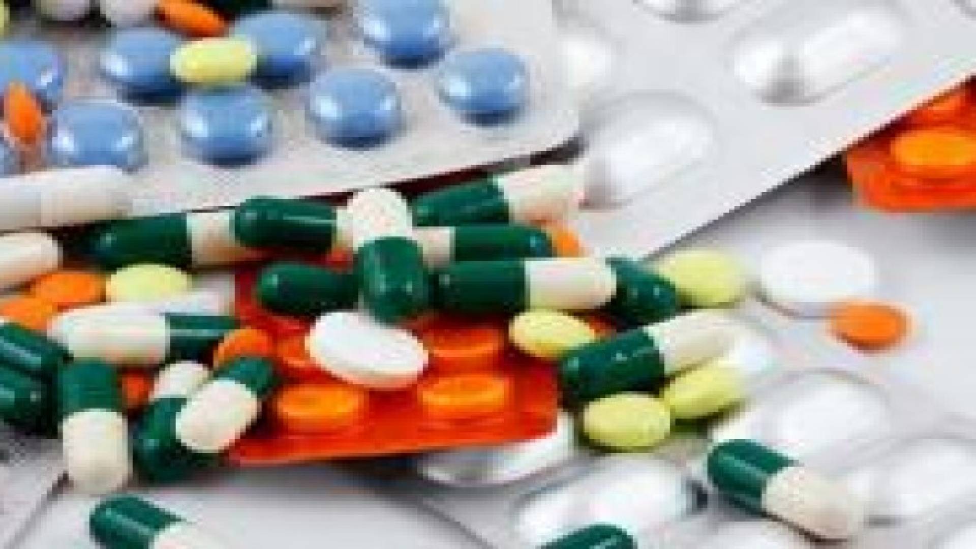 الغذاء والدواء تخفض أسعار 693 صنفا دوائيا