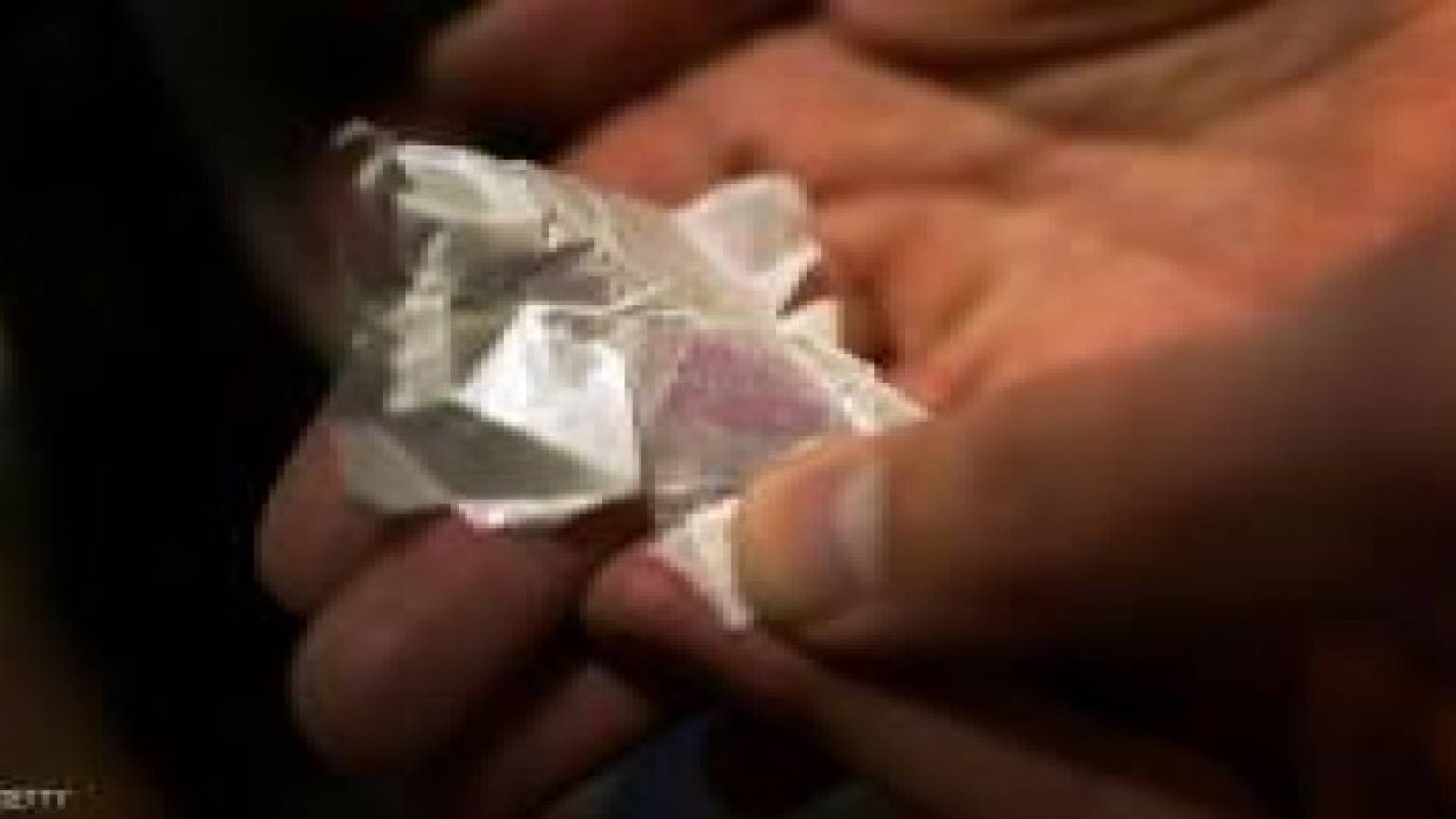 دس 1428 كيسا من الهيروين في أمعائه