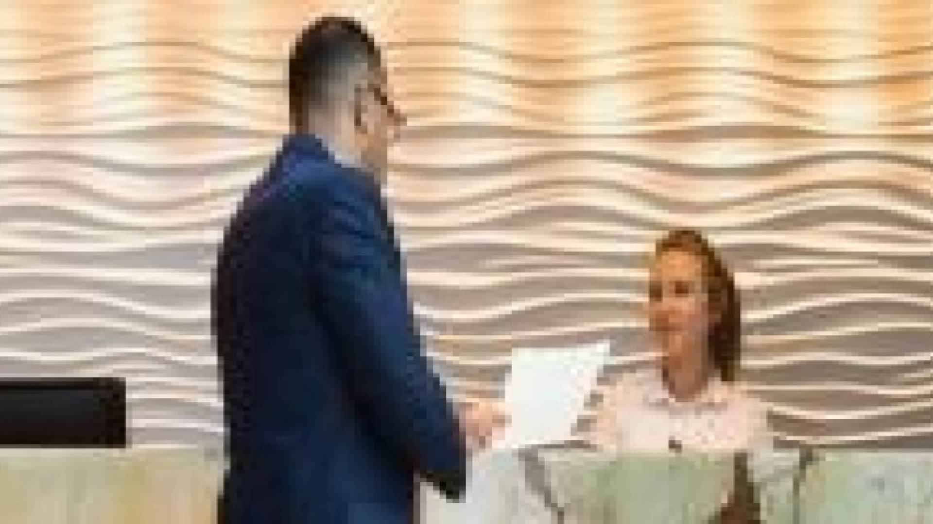 أخطر محتال في التاريخ.. تعرف على حيلته التي حصل بها على سيارات بالمجان