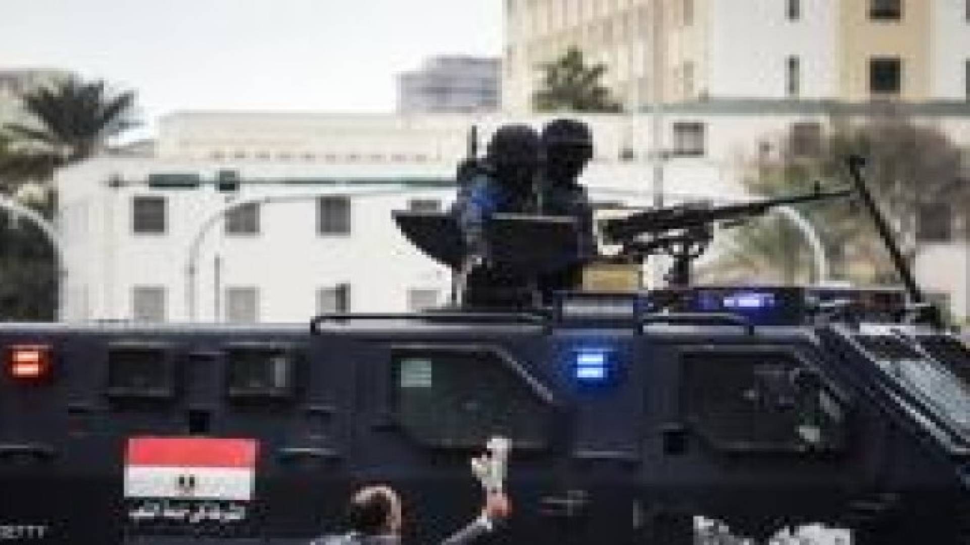 مقتل "إرهابي" وإصابة ضابطي شرطة باشتباك قرب القاهرة