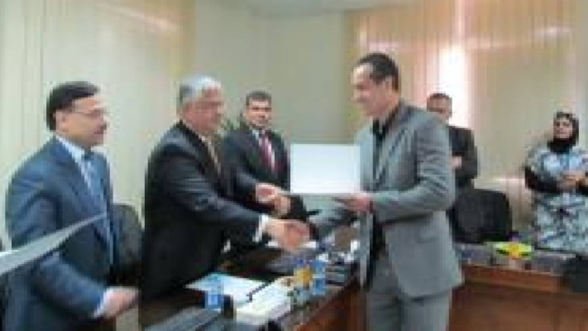 ملحس يتطلع لتوسيع استخدام التكنولوجيا بإصدار البيانات الحكومية