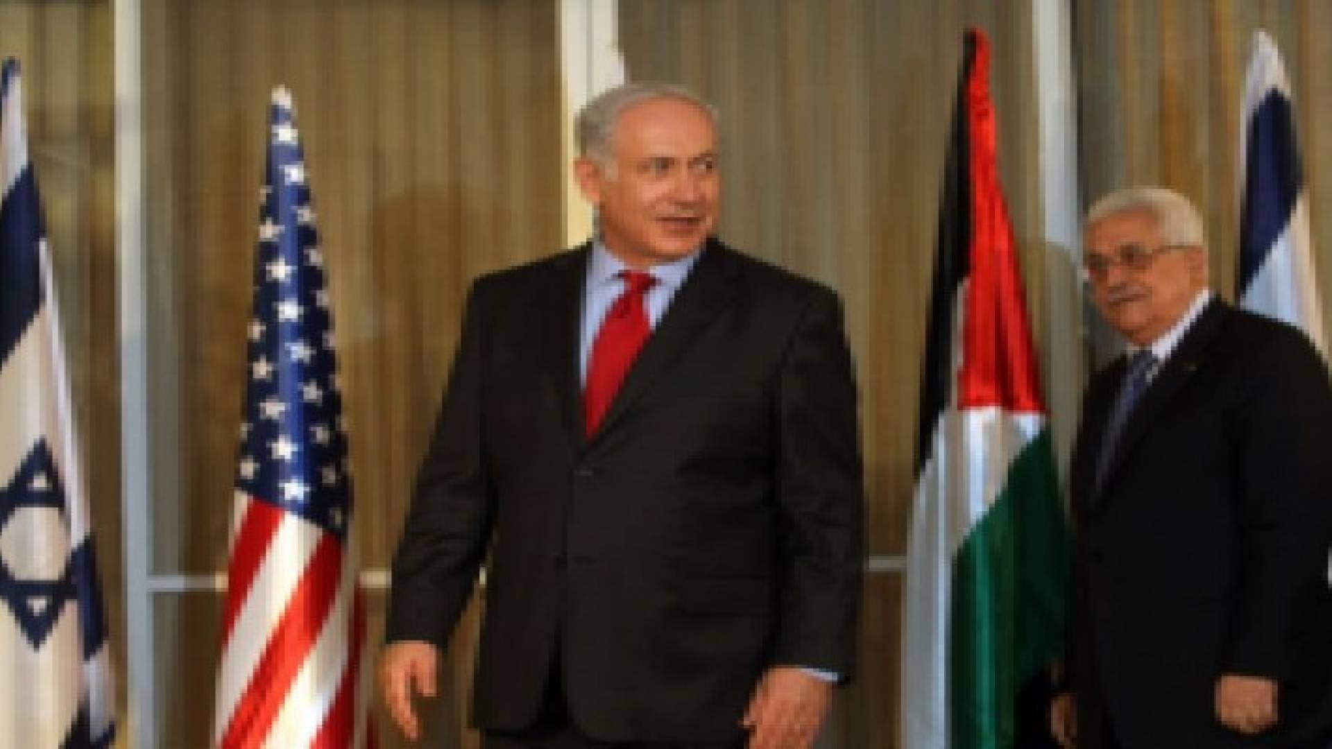 نتنياهو يعرض استضافة عباس بمكتبه بالقدس