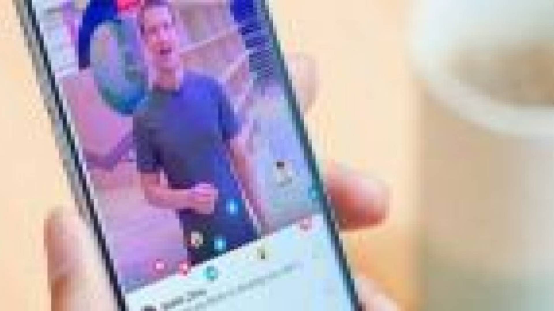 فيسبوك يطلق خدمة البث الحي للجميع