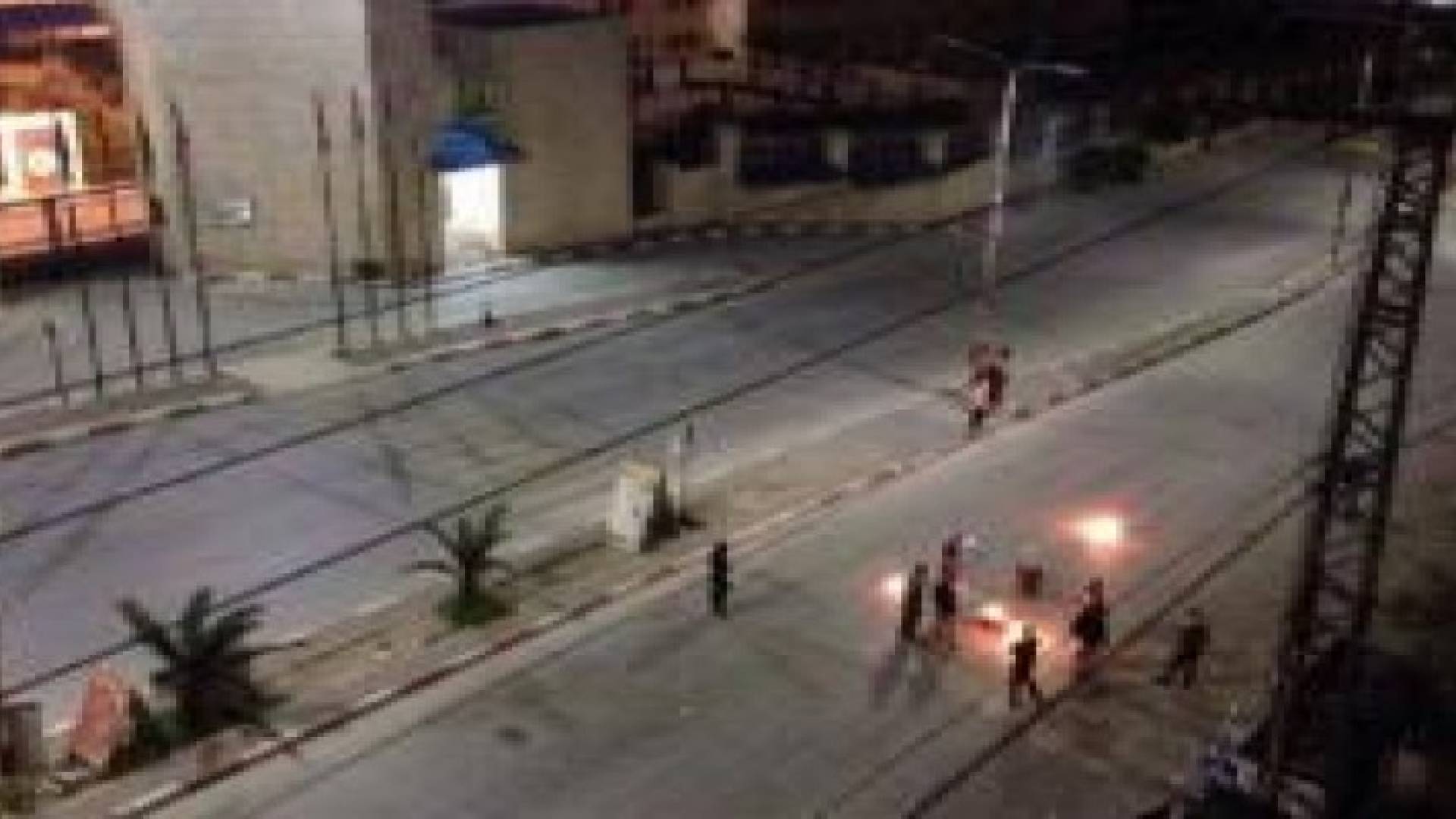 إصابات واعتقالات ومداهمة مساكن طلبة بالضفة