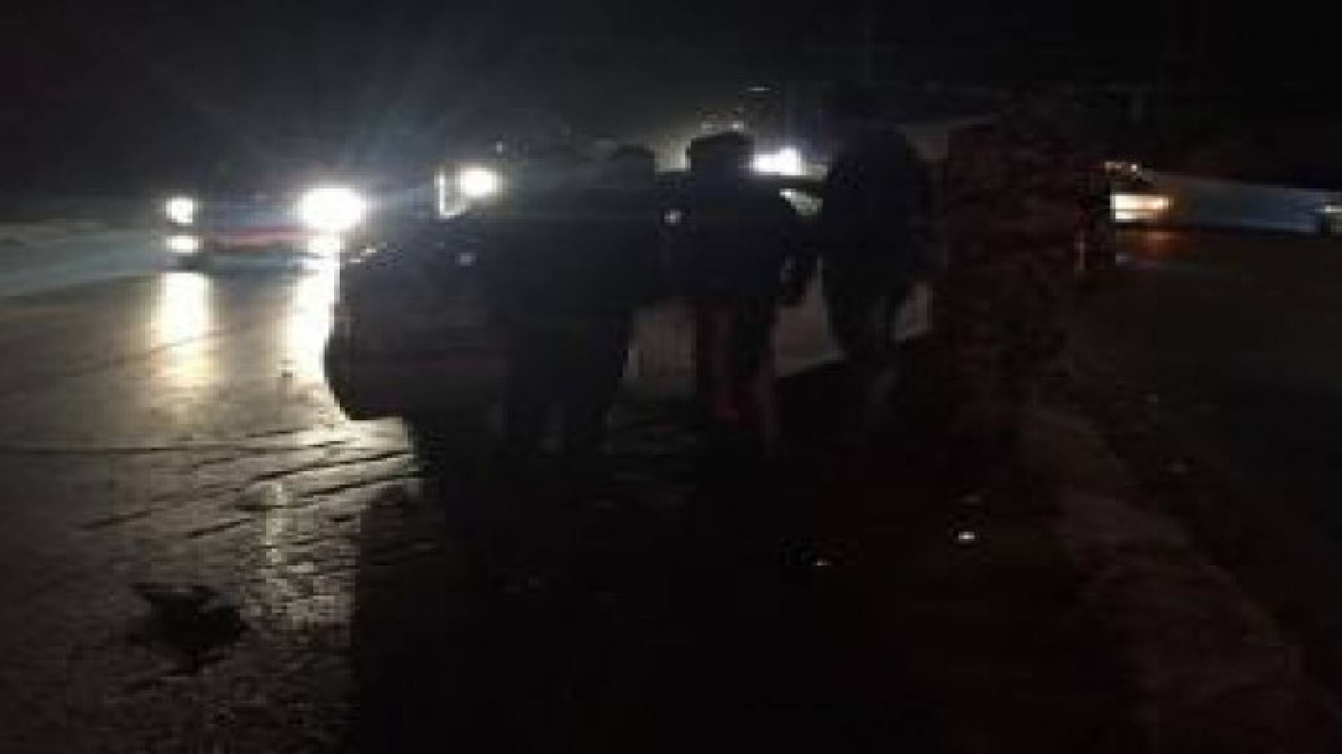 اصابة شخص اثر حادث على طريق البحر الميت ..صور