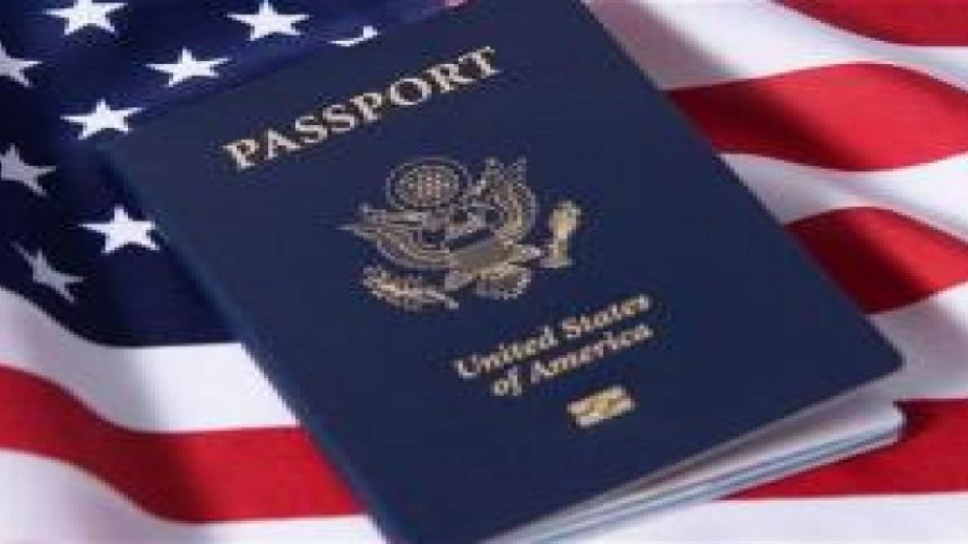 الاتحاد الاوروبي يدرس طلب التأشيرة للامريكيين والكنديين