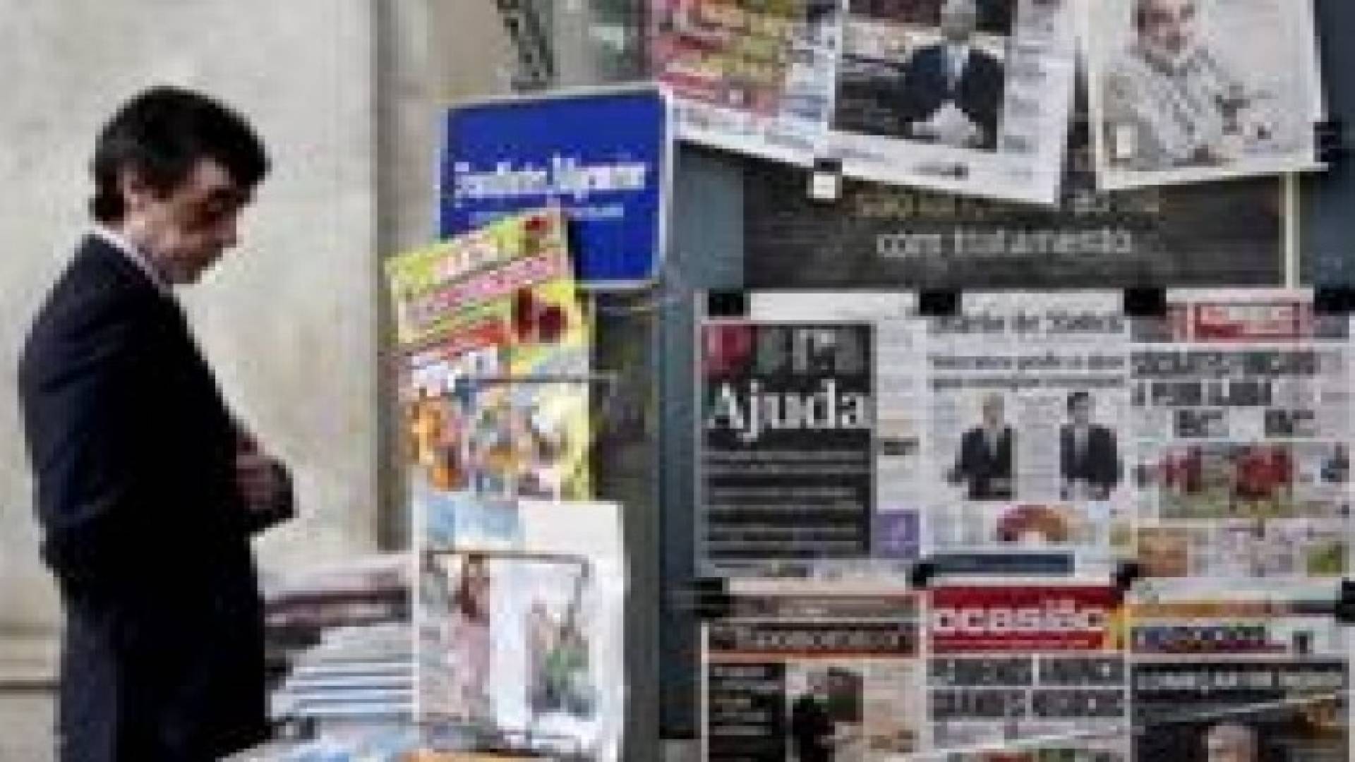 "صفعة" تجبر وزيرا على الاستقالة