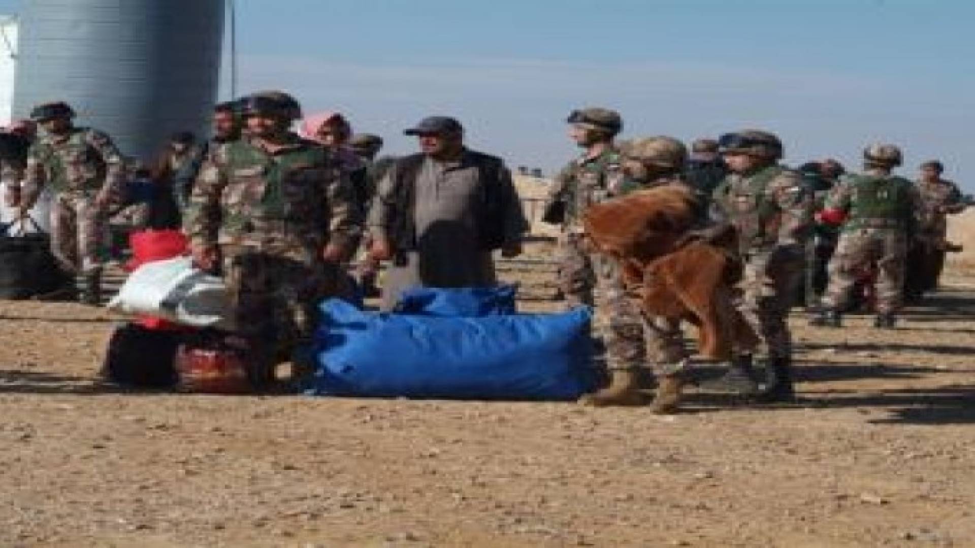 حرس الحدود تستقبل 909 لاجئين سوريين