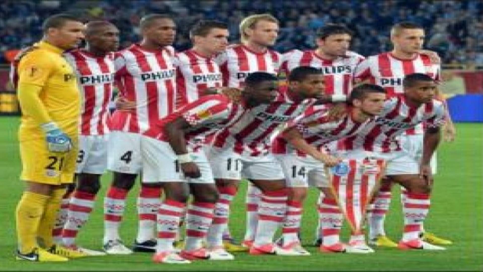 أيندهوفن بعشرة لاعبين يهزم فيليم تيلبورج في الدوري الهولندي