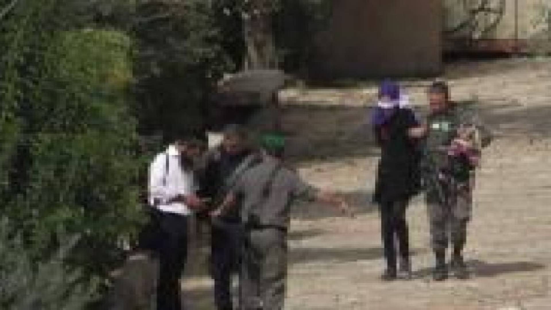 الاحتلال يعتقل فتاة بالخليل بحجة مهاجمة مجندة