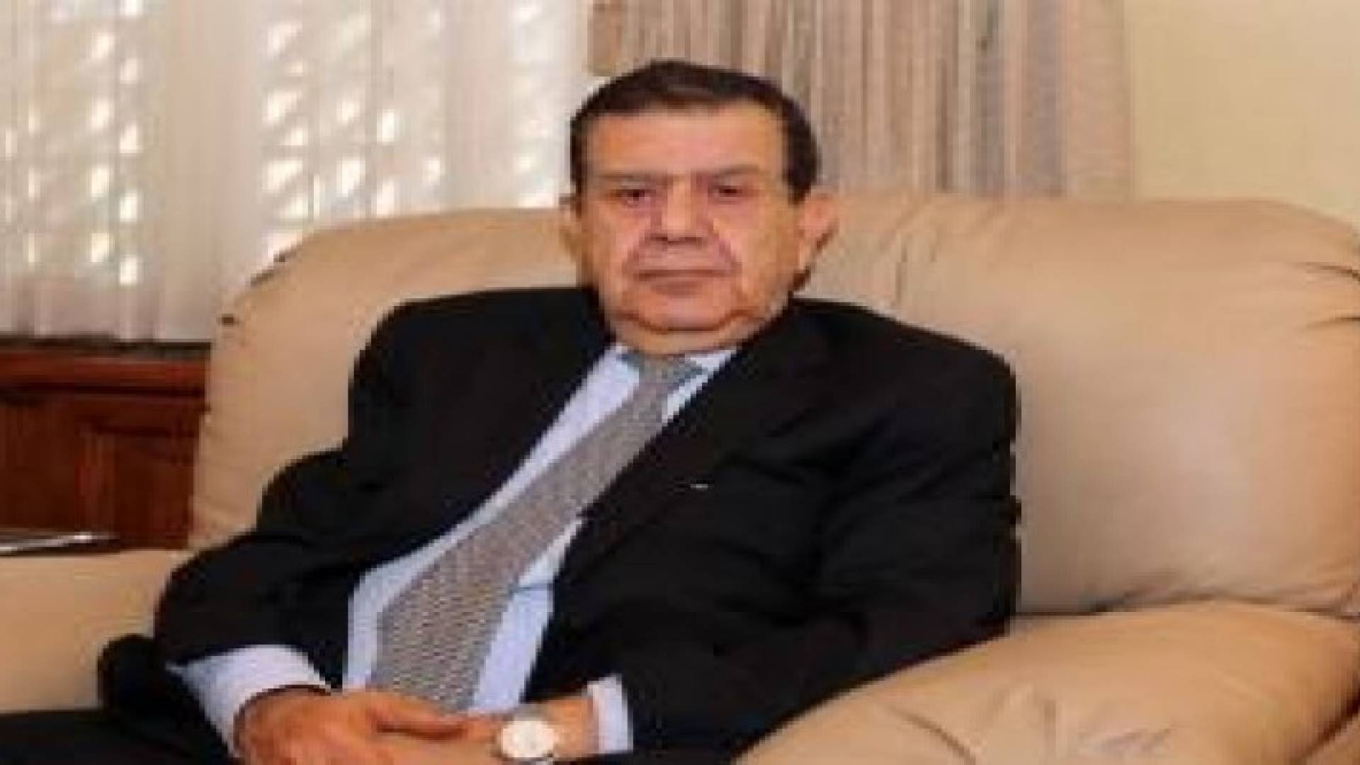 فريز: اقتصادنا تجاوز الصدمات الخارجية ويعود الى مسيرة التعافي
