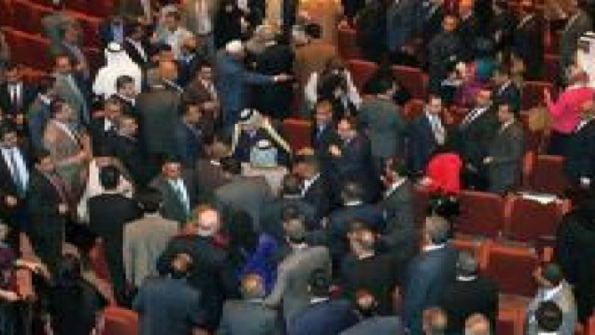 "عراك بالأيدي" يرفع جلسة البرلمان العراقي