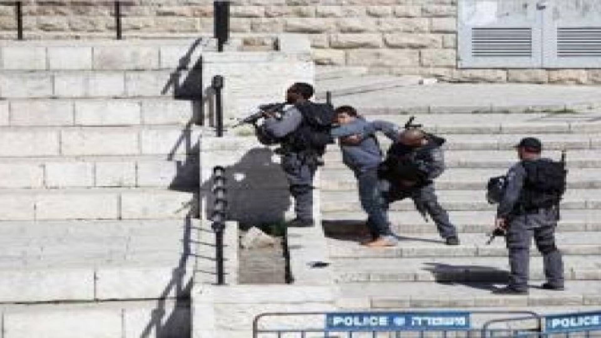 اعتقال طفلين بالقدس بحجة حيازتهما سكاكين