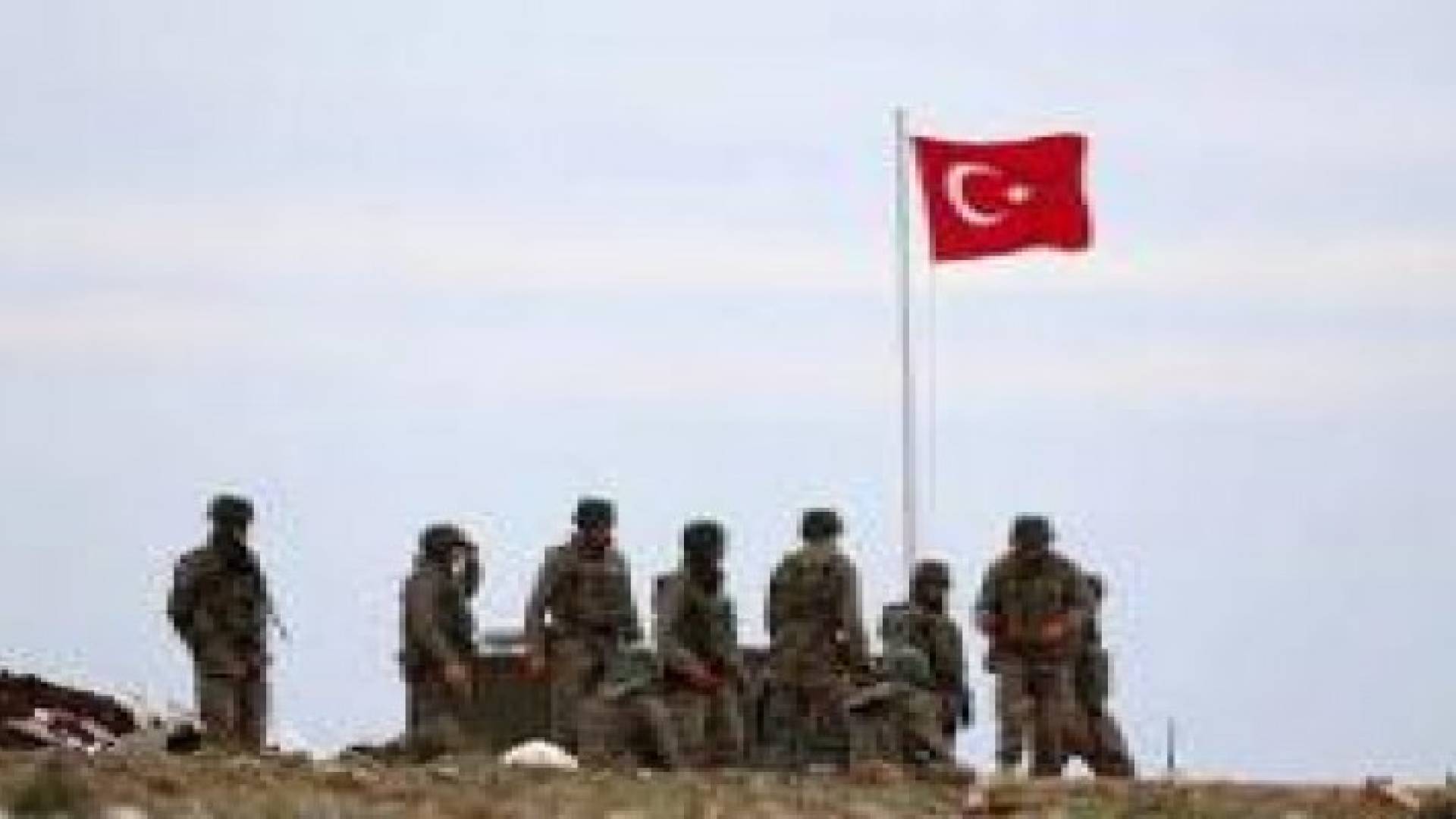 مقتل 4 عسكريين بتفجير جنوب شرق تركيا