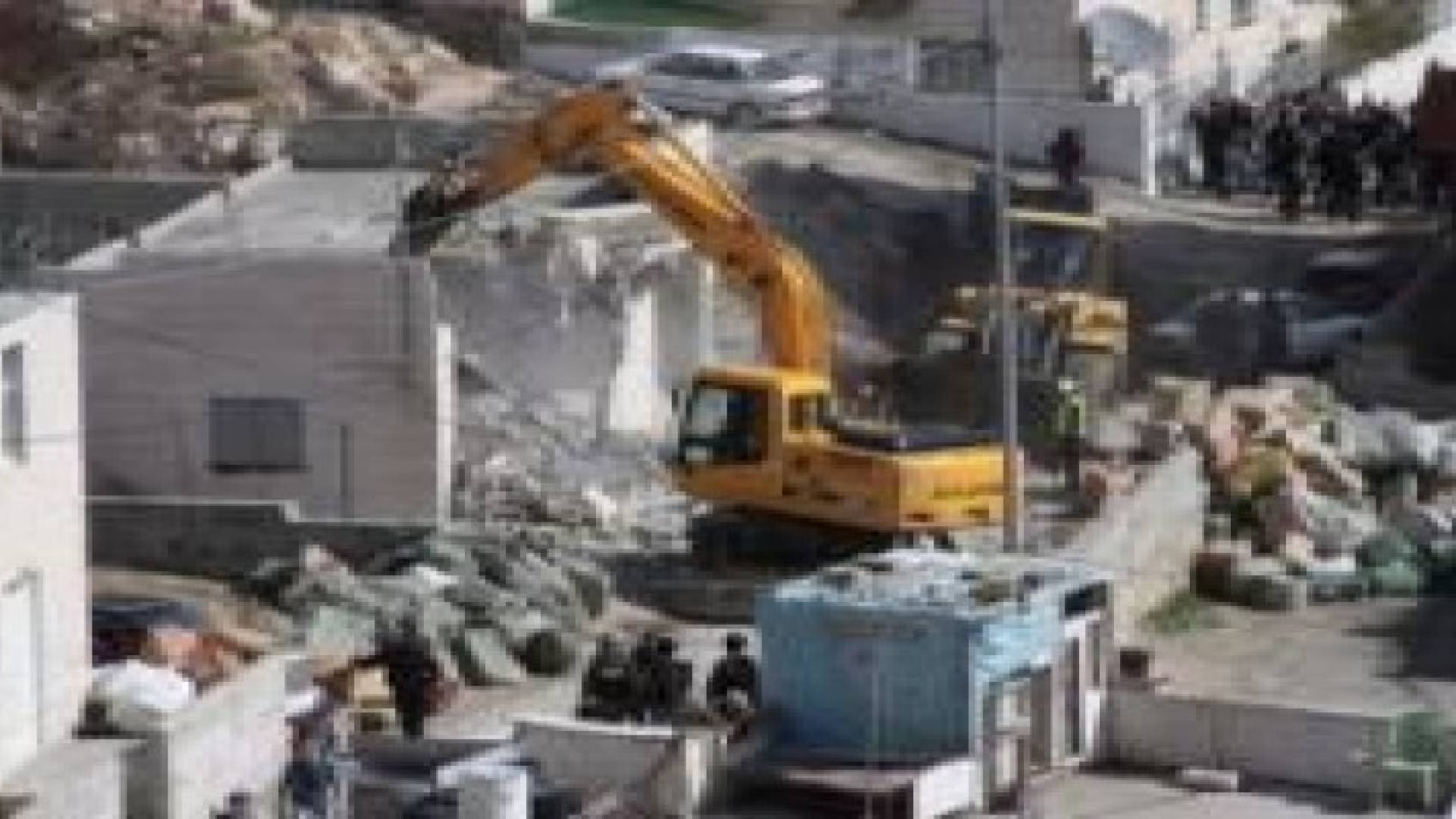 الاحتلال يخطر بهدم منزل بسلوان بالقدس المحتلة