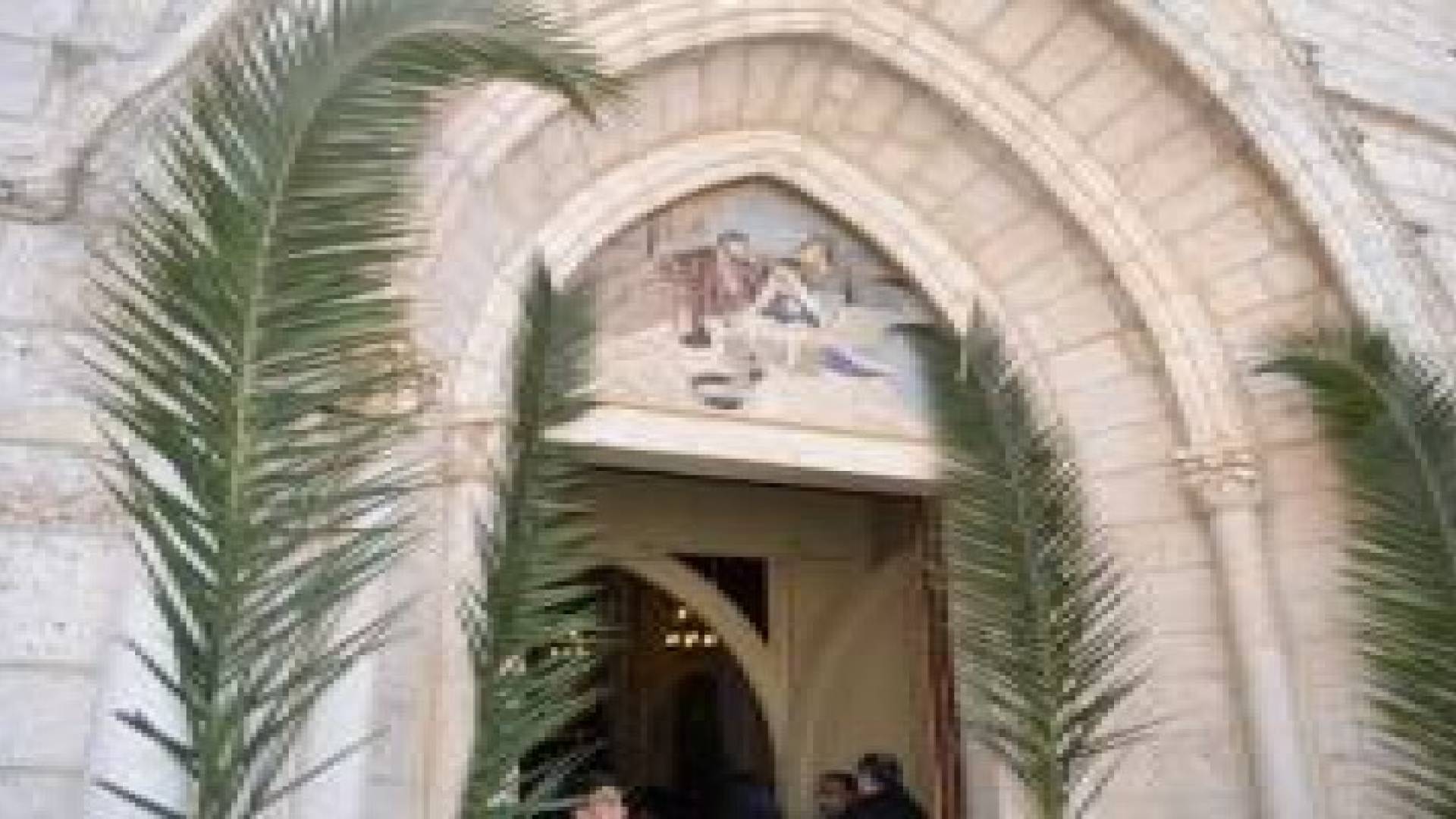 عطلتان للمسيحيين باحد الشعانين وعيد الفصح