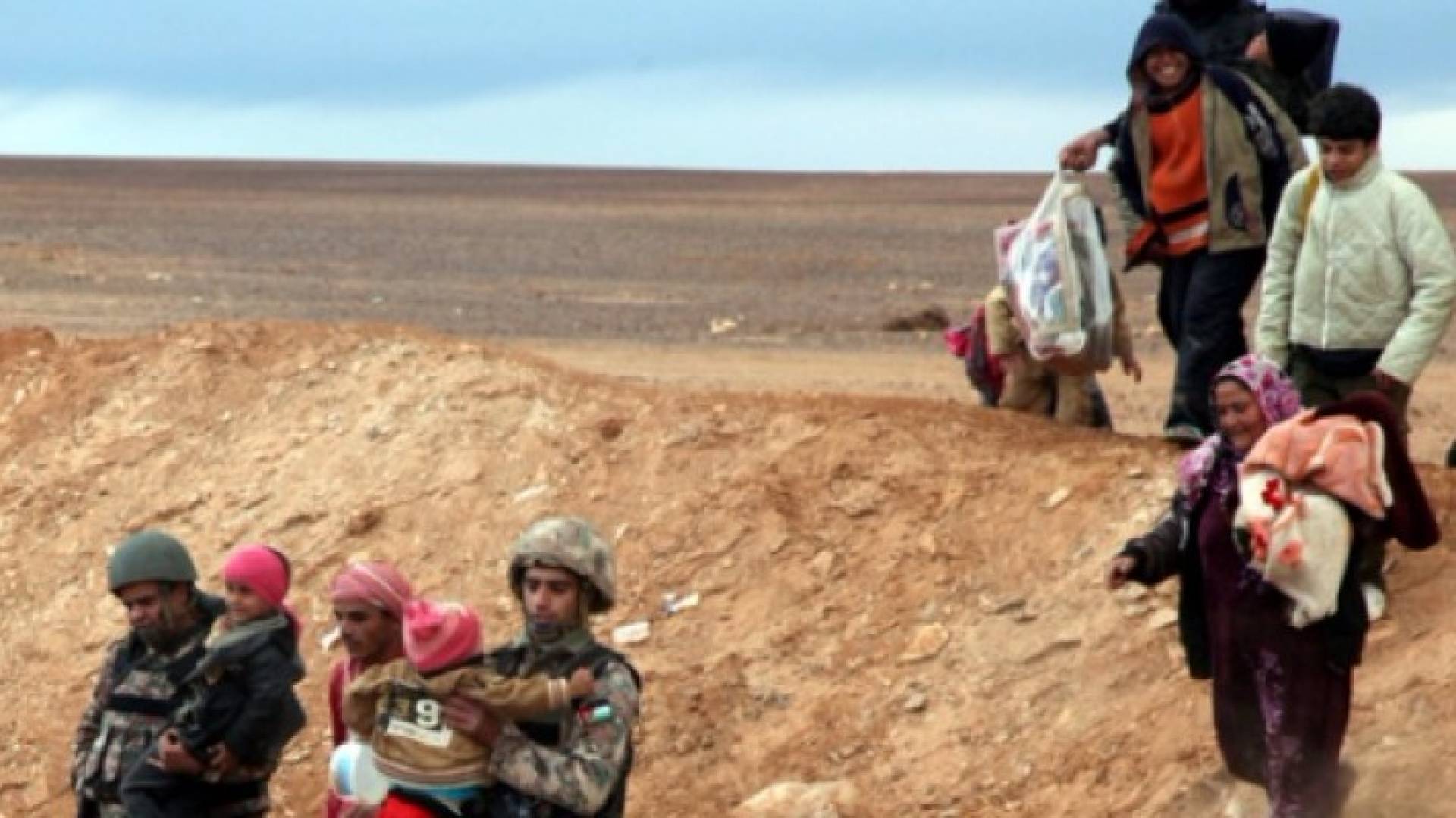 حرس الحدود تستقبل لاجئين سوريين