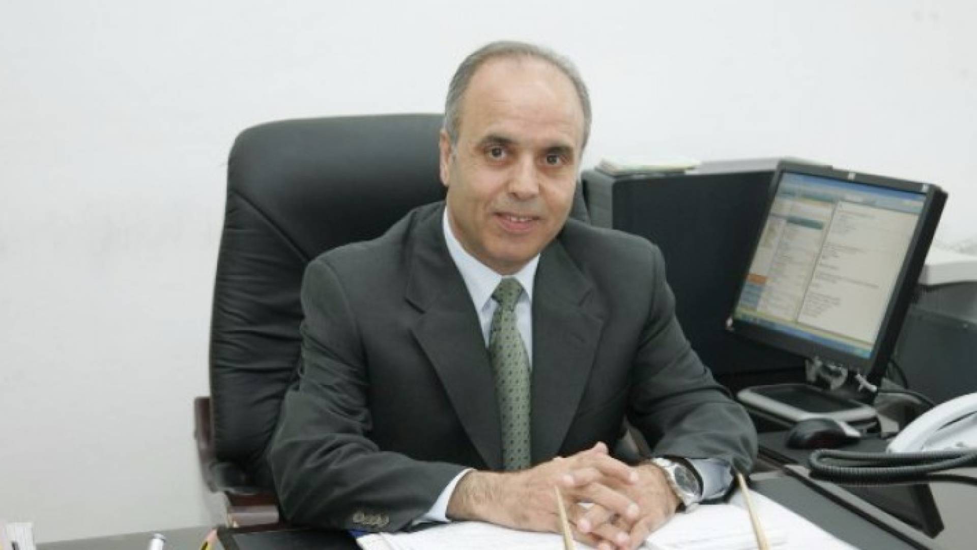 الأستاذ الدكتور عزمي محافظة