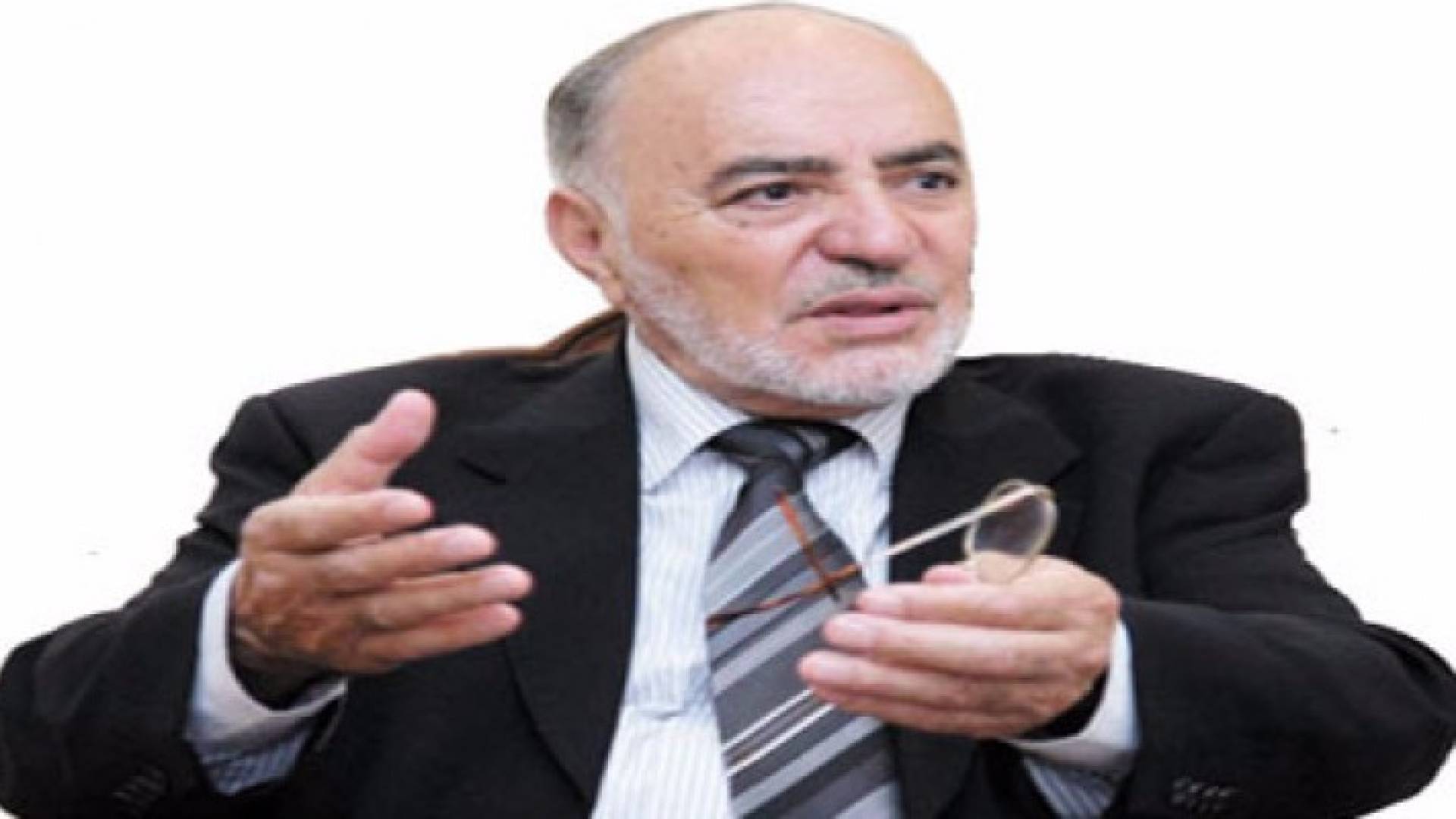 القيادي في الحركة الإسلامية الدكتور عبداللطيف عربيات 