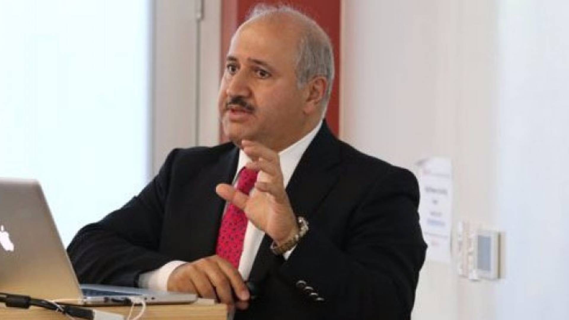 وزير المياه 