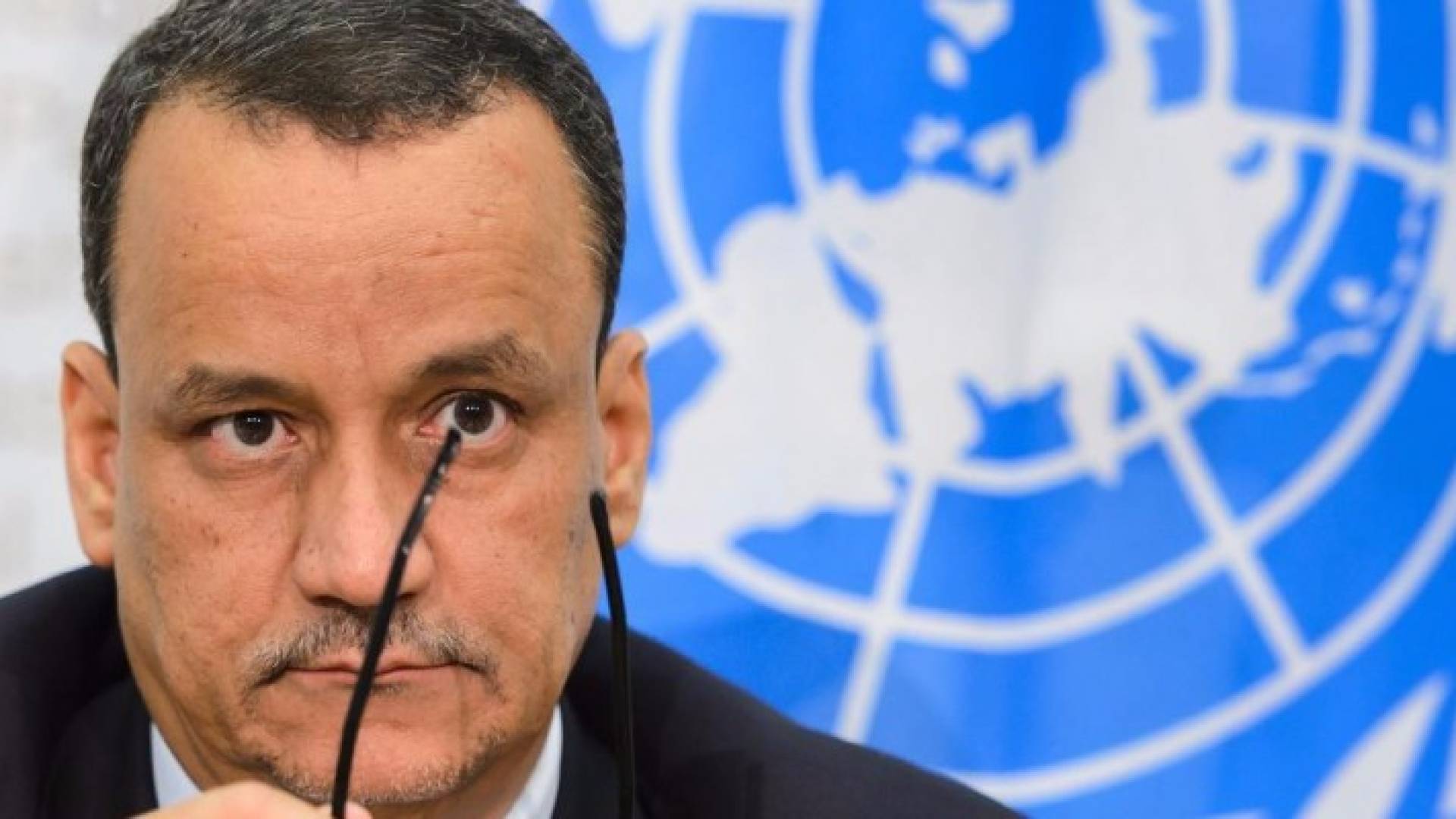 ولد الشيخ يمهل وفدي المفاوضات اليمنية حتى صباح الاثنين