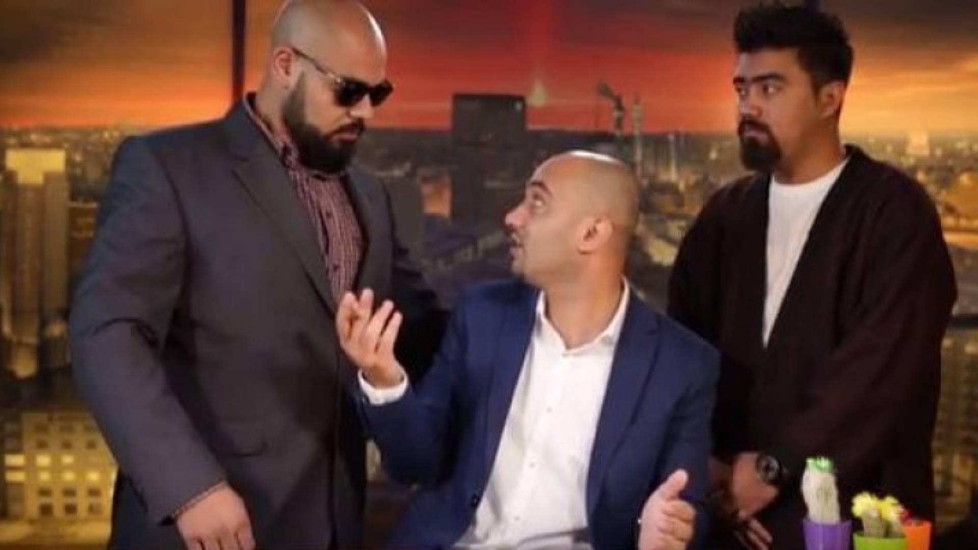 تشويش واضح " وزير ورا وزير حسبة طوابق " .. فيديو